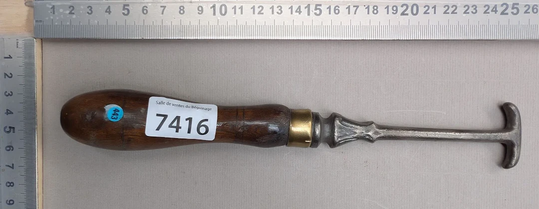 1 very old boot - See photos for dimensions and condition