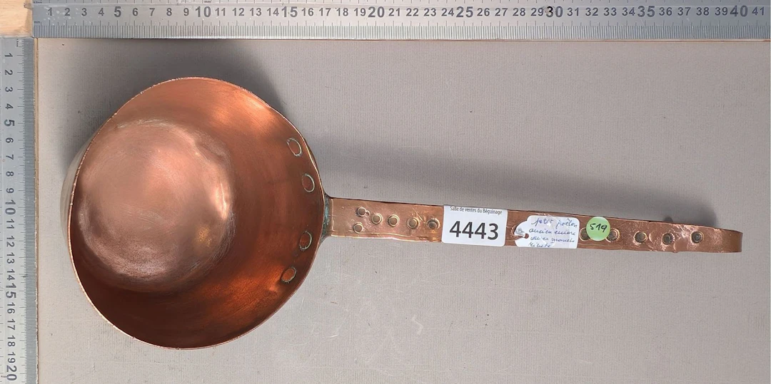 Small antique copper skillet with a forged, riveted handle - See photos