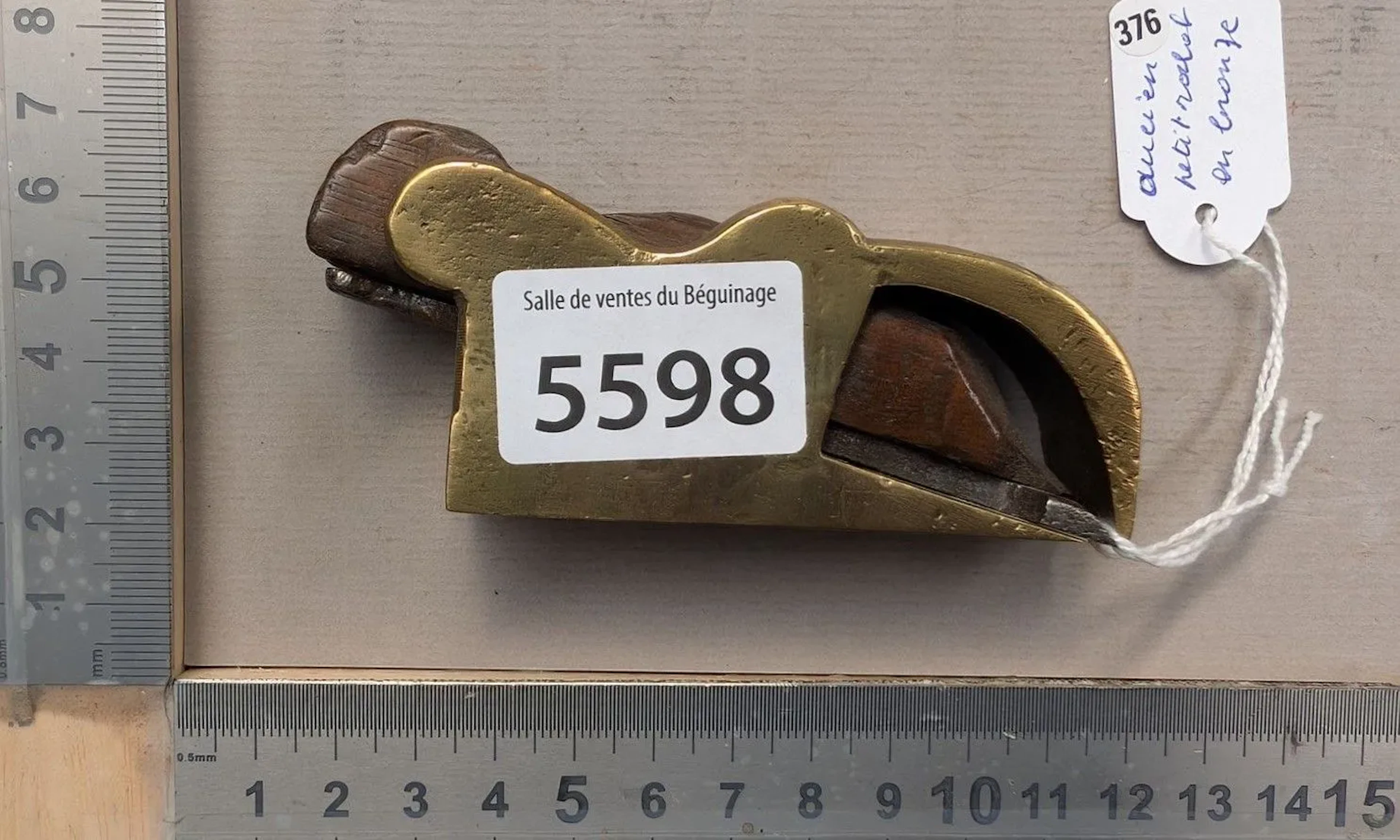 Antique small bronze plane—see photos for dimensions and condition