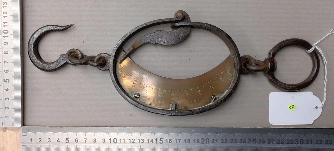 1 antique steel and brass hook scale—see photos for dimensions and condition