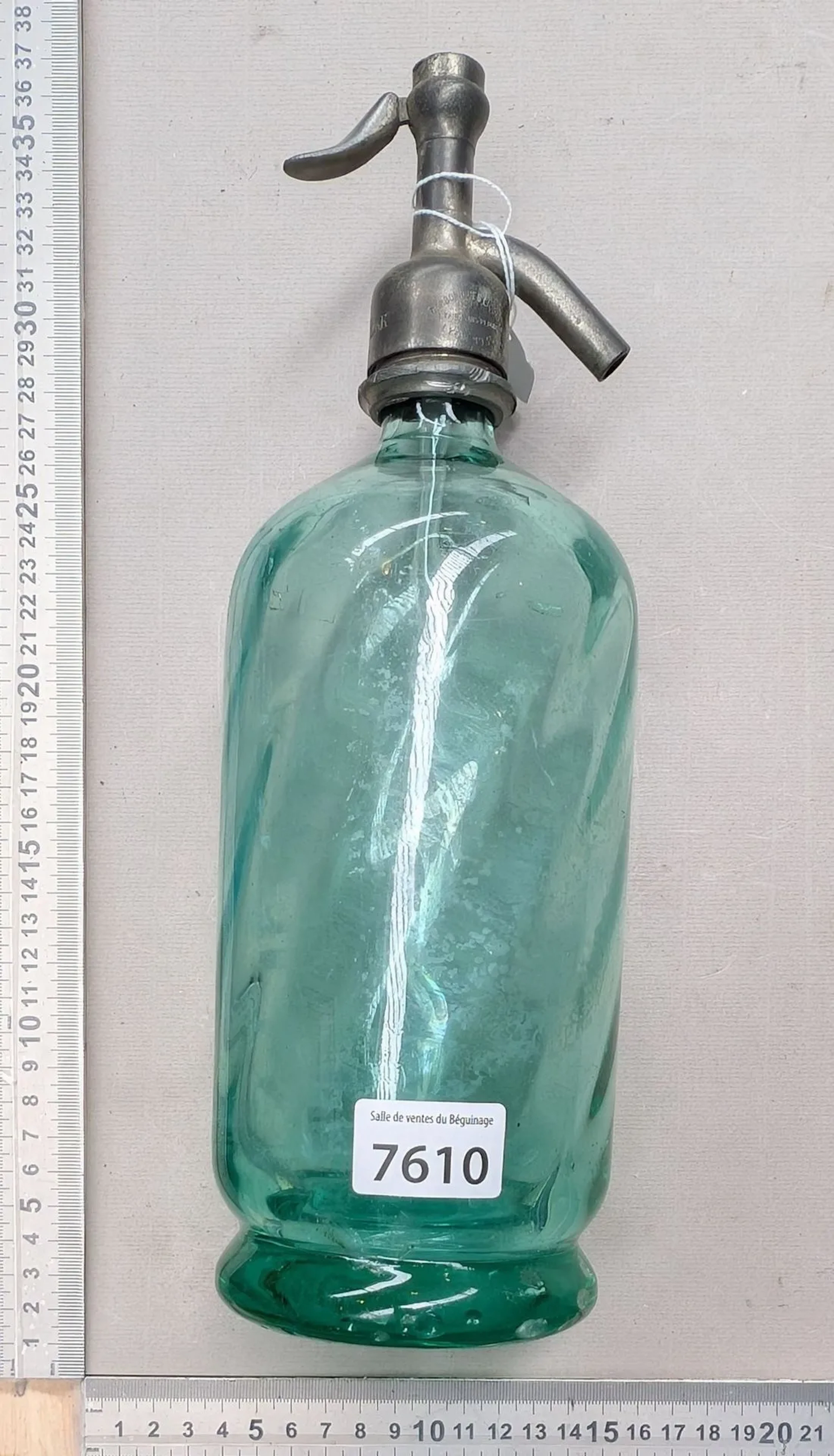 A siphon bottle—see photos for dimensions and condition