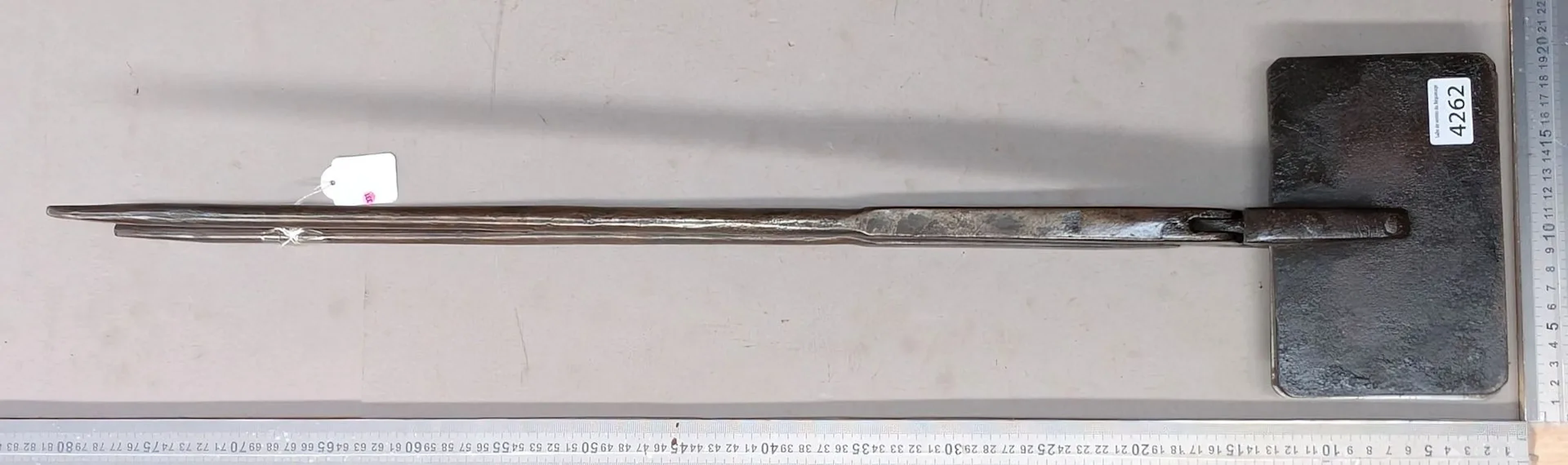 Antique host iron - See photos for dimensions and condition