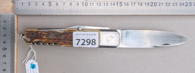 Antique knife with 1 blade—see photos for dimensions and condition