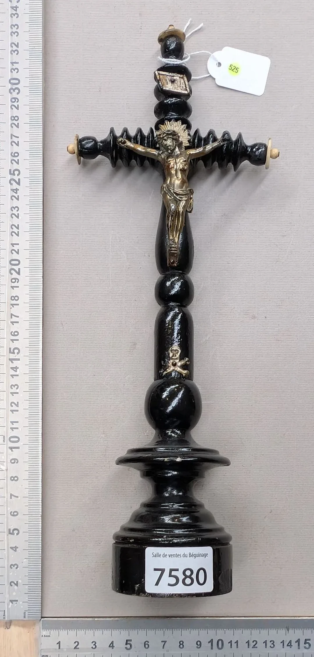 Antique bronze crucifix - See photos for dimensions and condition