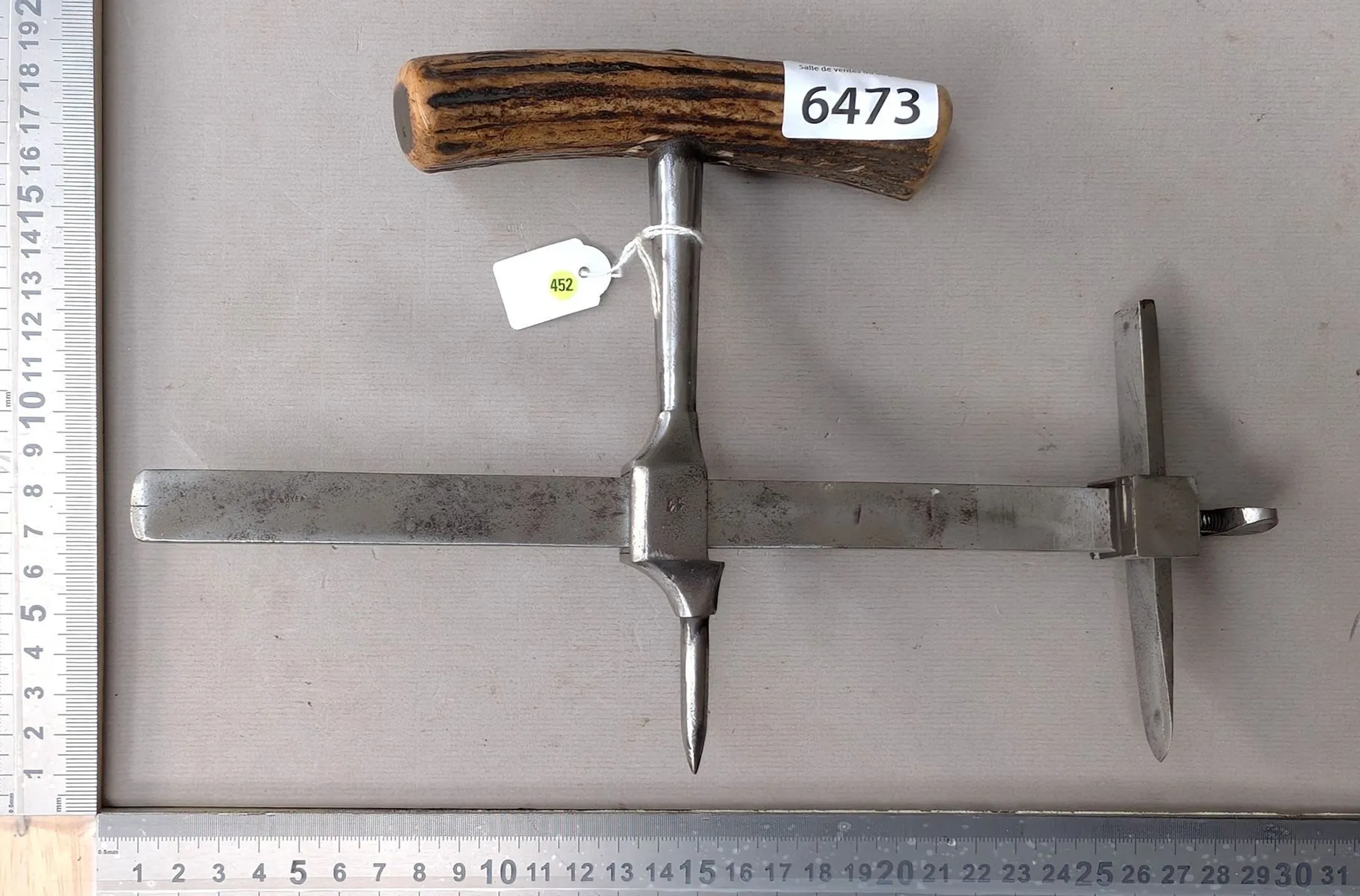 1 leather compass with washers—see photos for dimensions and condition