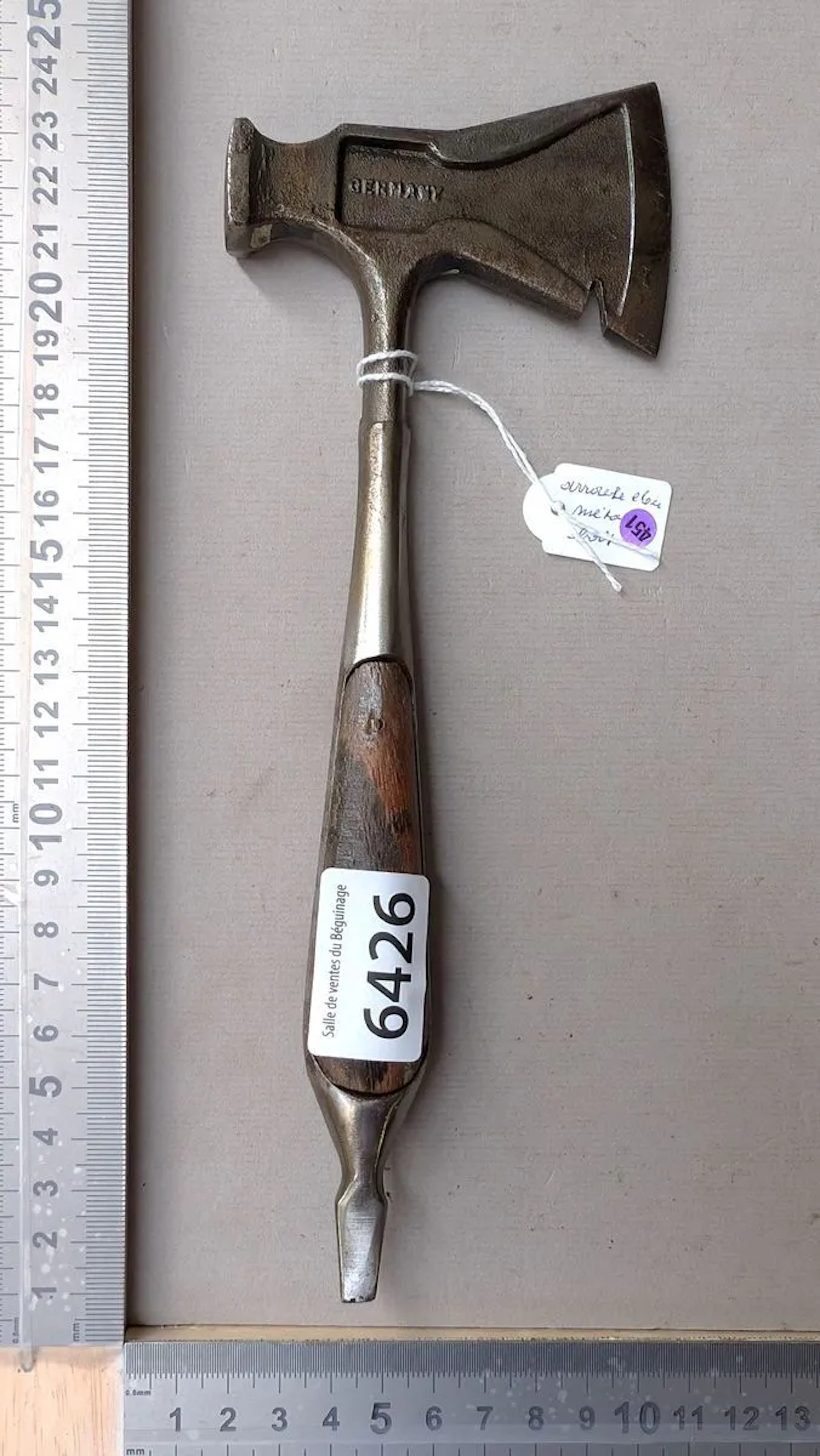 1 small multifunction hatchet—see photos for dimensions and condition