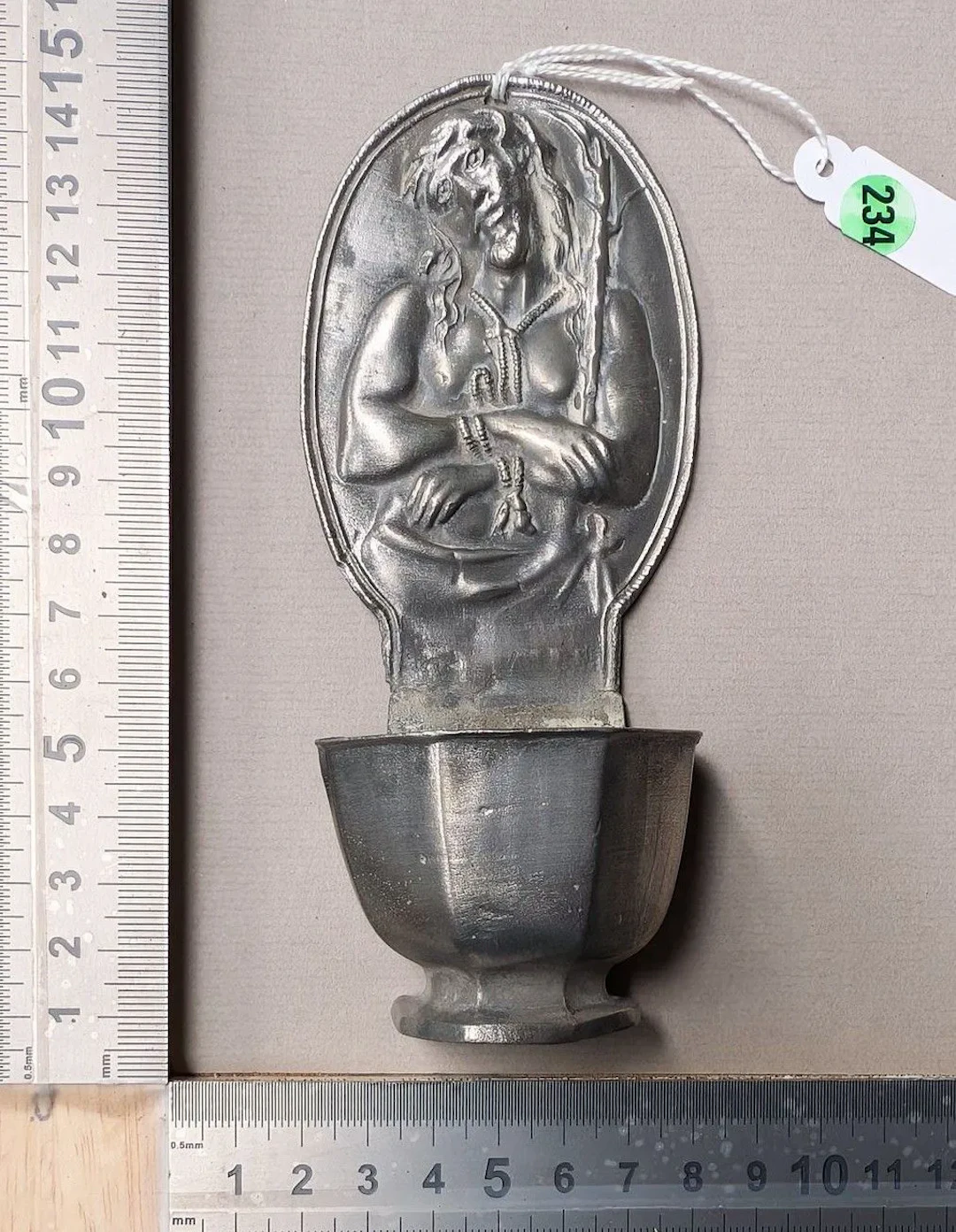 1 18th-century pewter holy water font—see photos for dimensions and condition