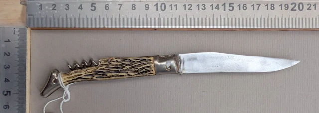 Vintage pocket knife with 1 blade and 1 corkscrew - See photos for