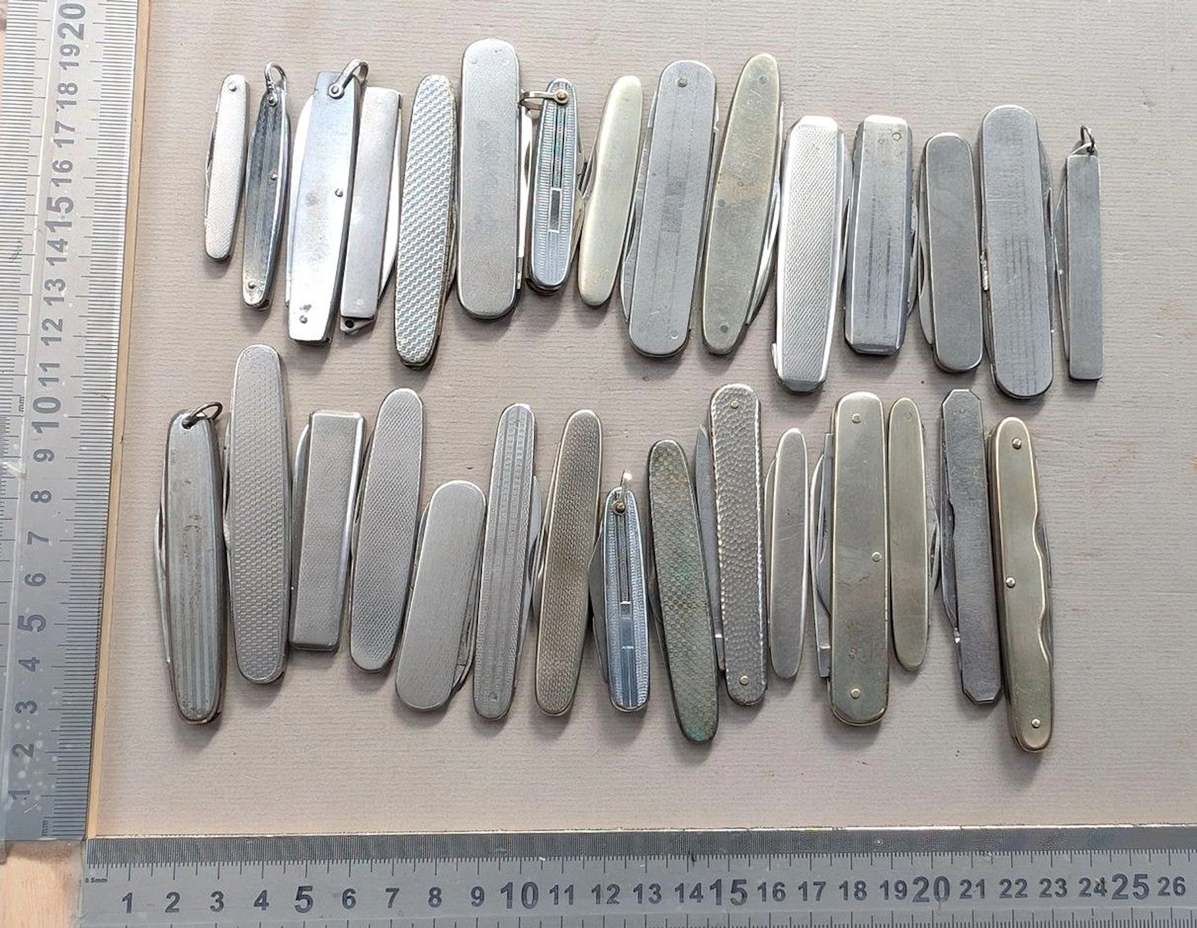Set of 30 antique silver-plated pocket knives from 1900—see photos
