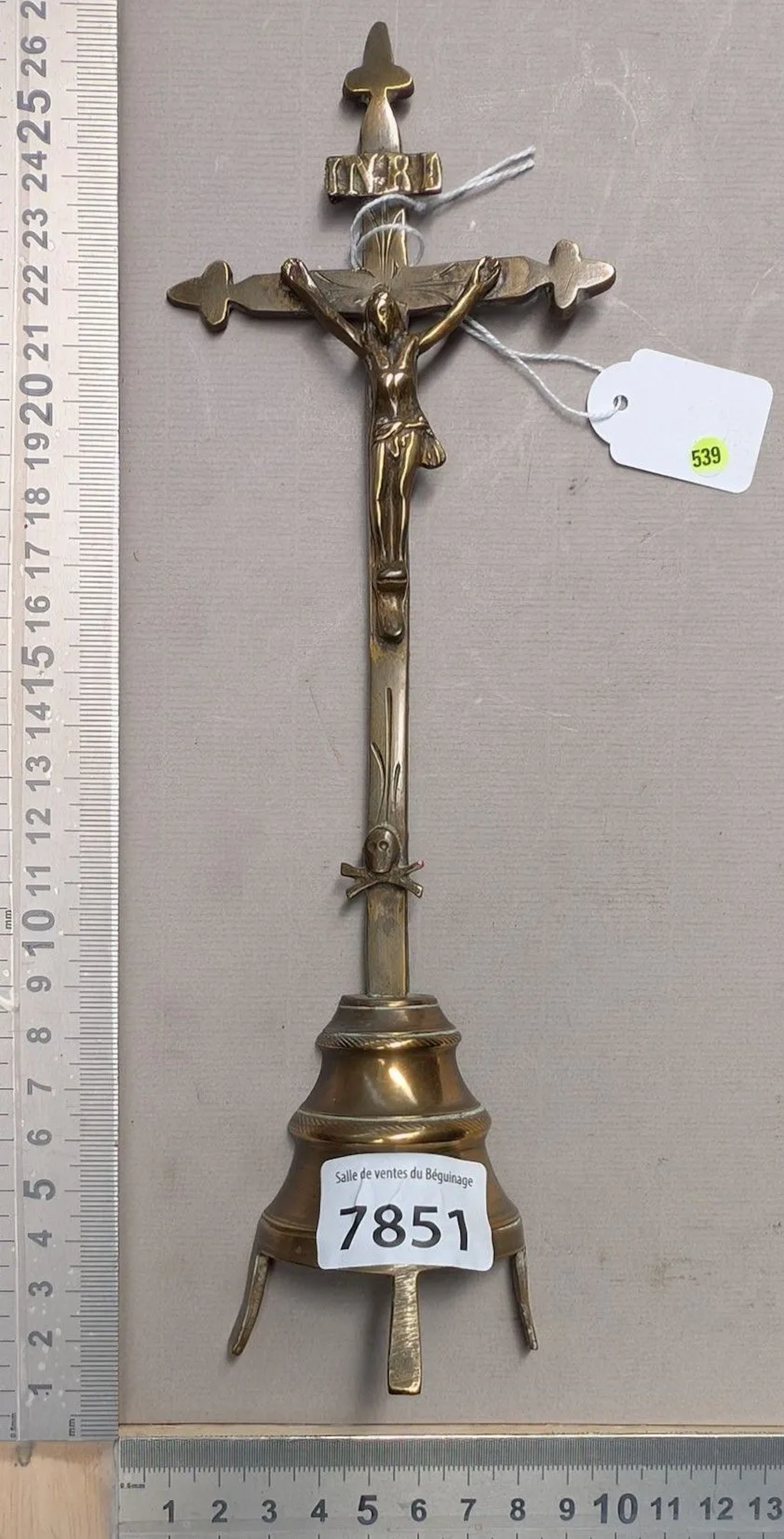 Antique bronze crucifix - See photos for dimensions and condition