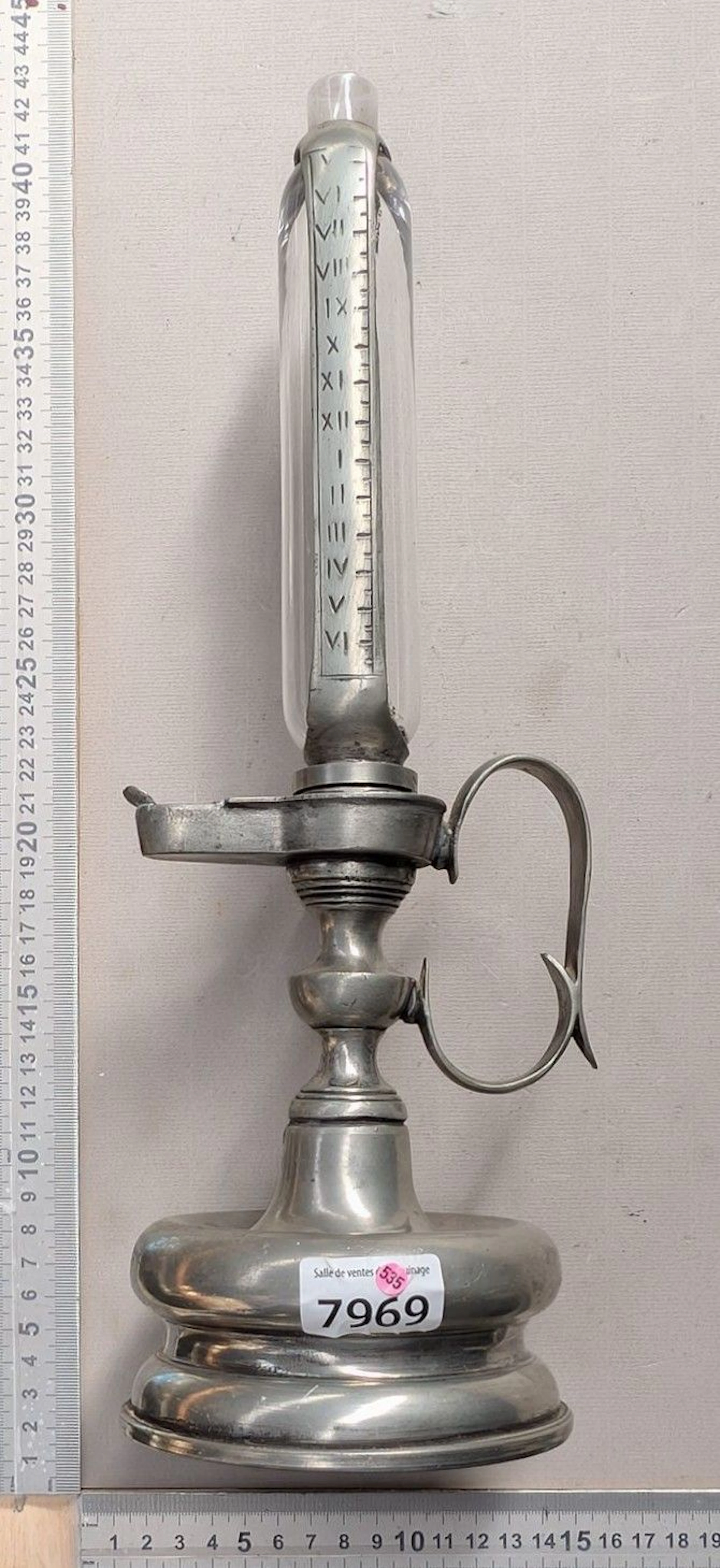 Rare Elepryare oil lamp made of pewter—see photos for dimensions and condition