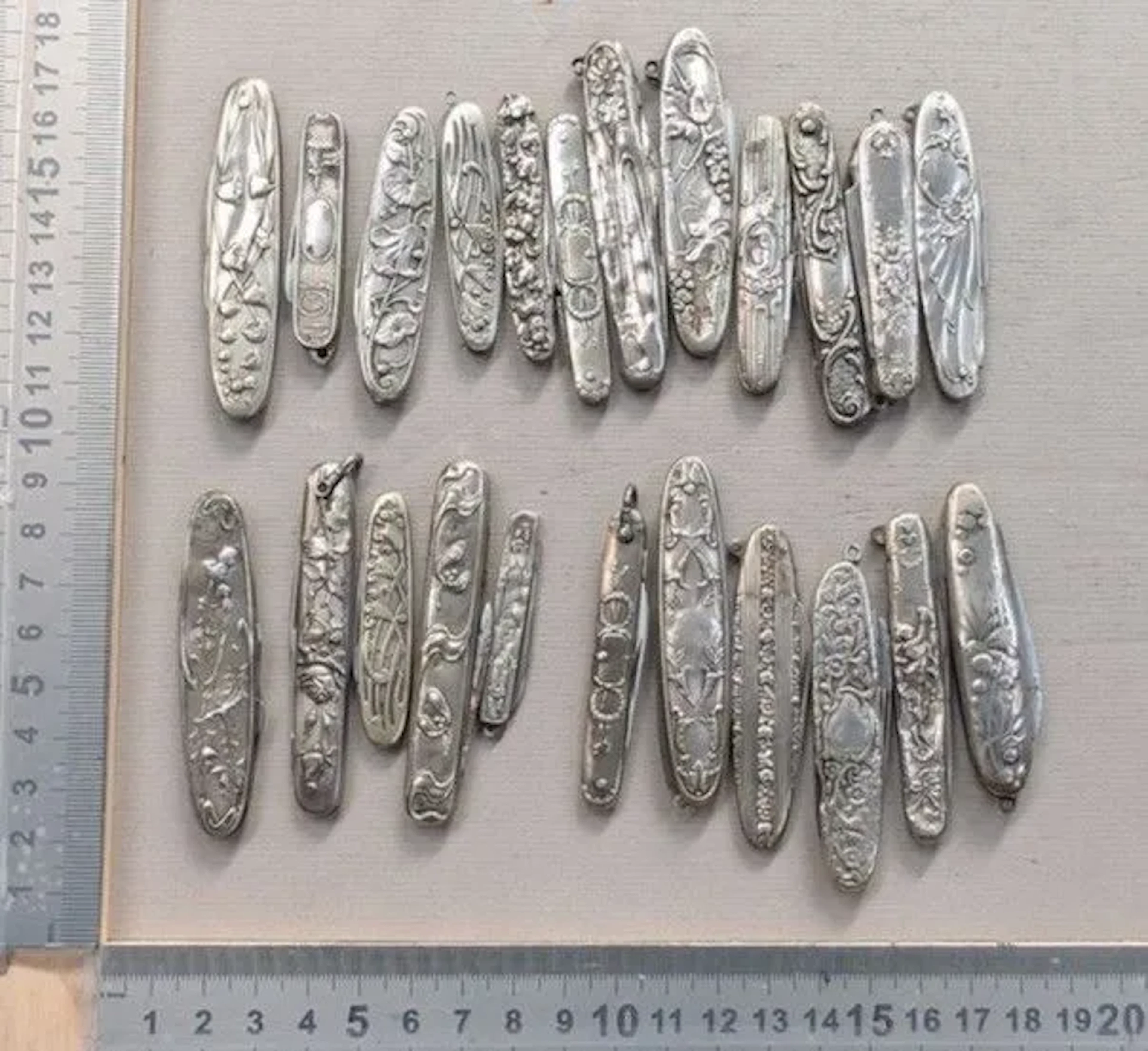 Set of 23 antique fruit bowls, Silver plated, 1880–1900 — See photos
