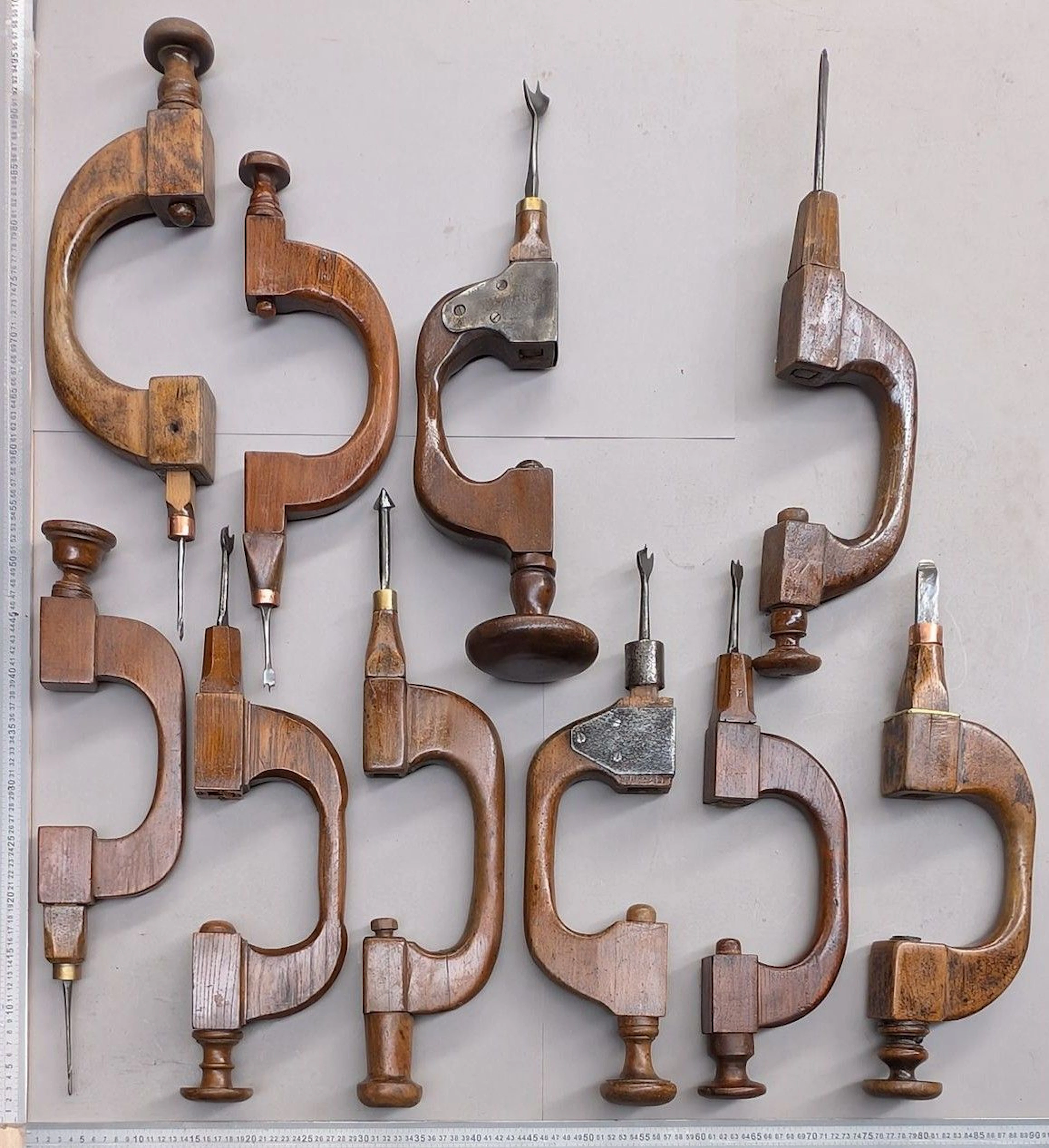 10 wooden crankshafts - See photos for dimensions and condition