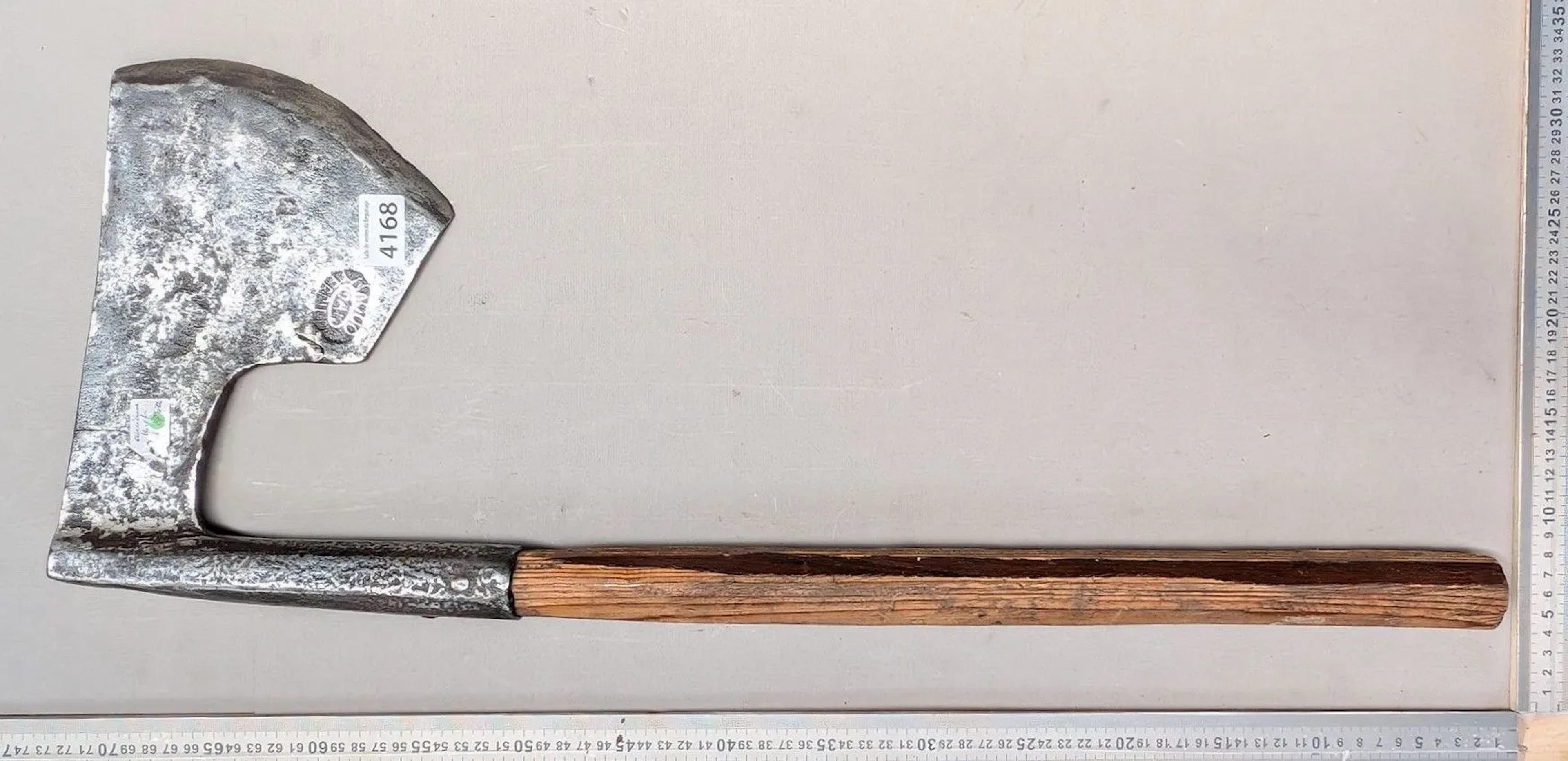 Antique stamped axe - See photos for dimensions and condition