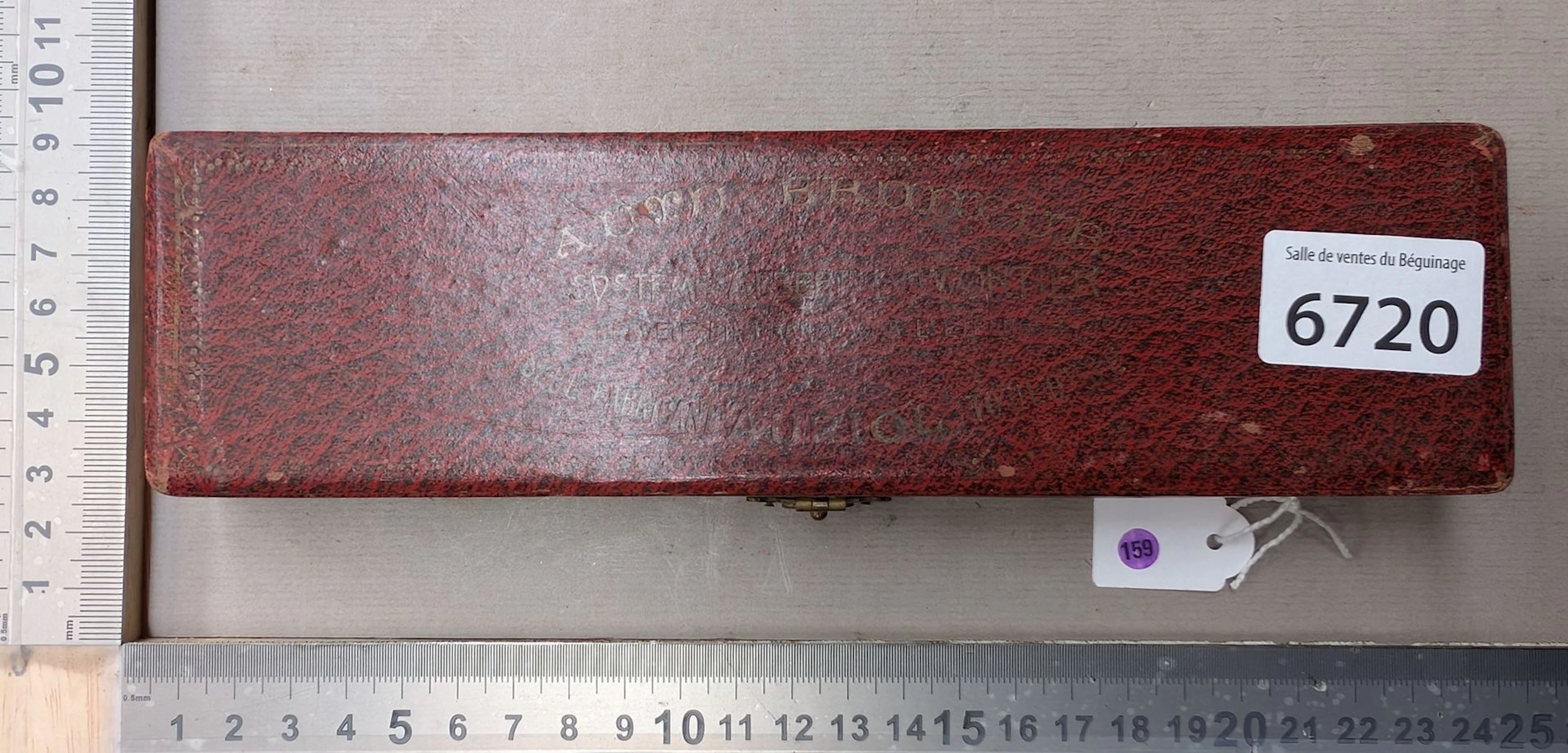 1 antique sewing tool—see photos for dimensions and condition