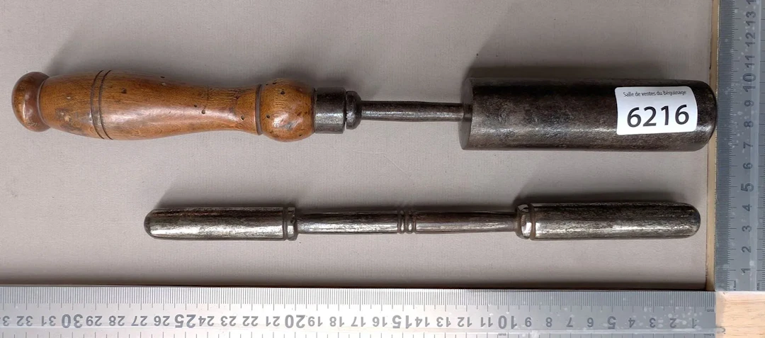 2 parts to be piped—see photos for dimensions and condition
