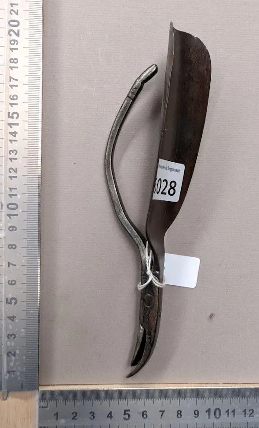 1 antique 18th-century wrought-iron shoehorn—see photos for dimensions