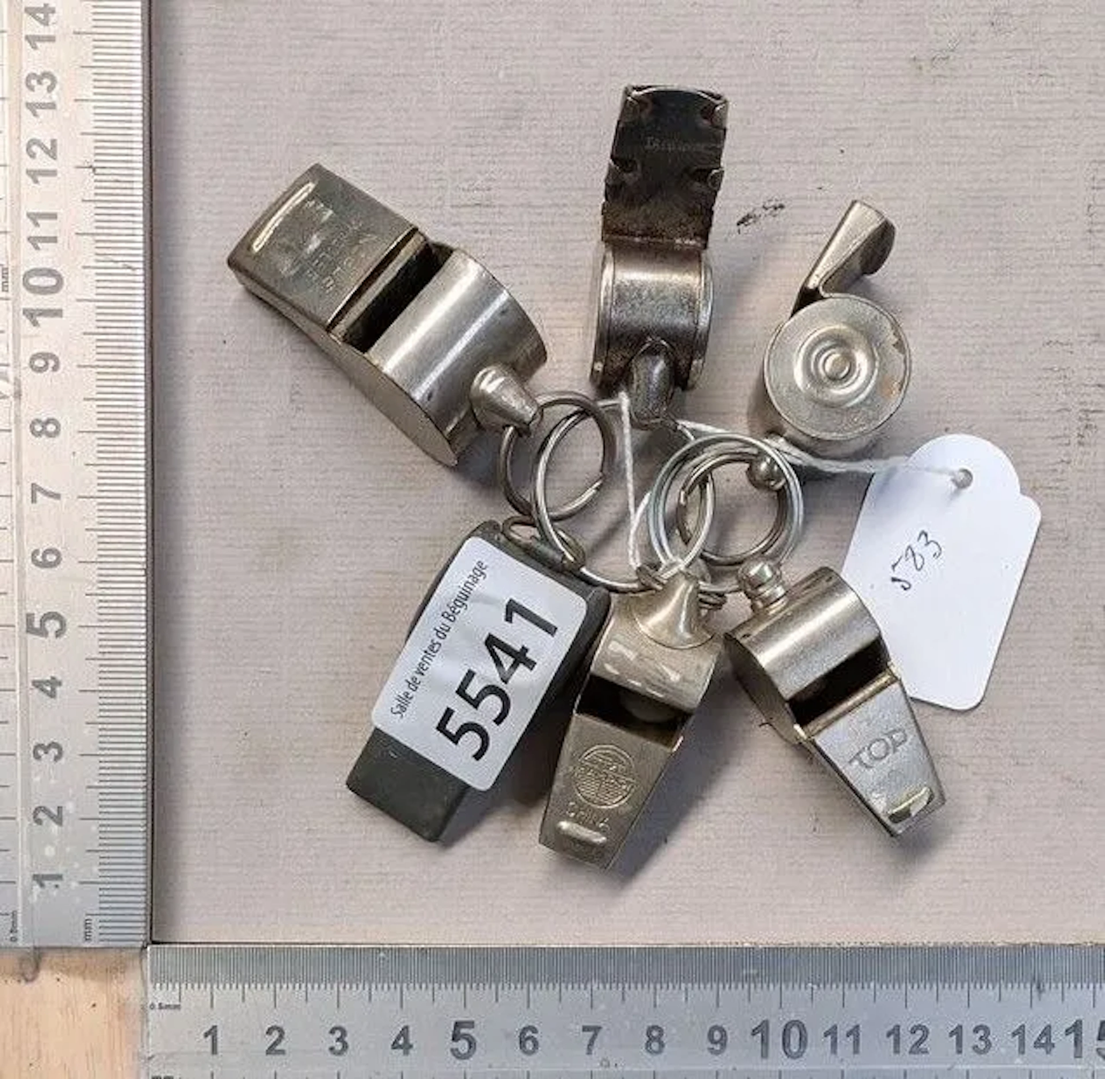 6 metal whistles, 1940—see red hallmarks—Dimensions and condition: see photos