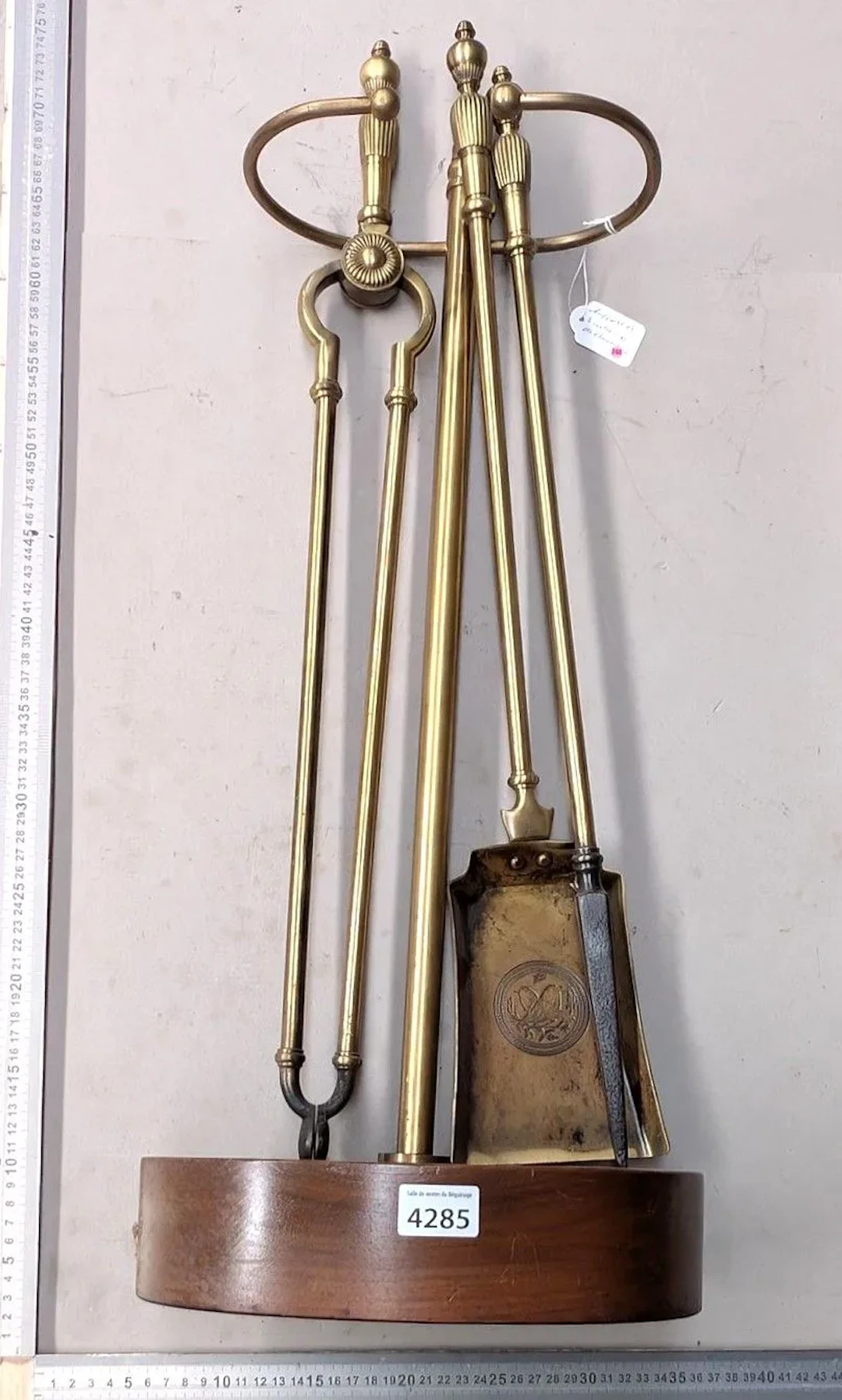 Fireplace set—See photos for dimensions and condition