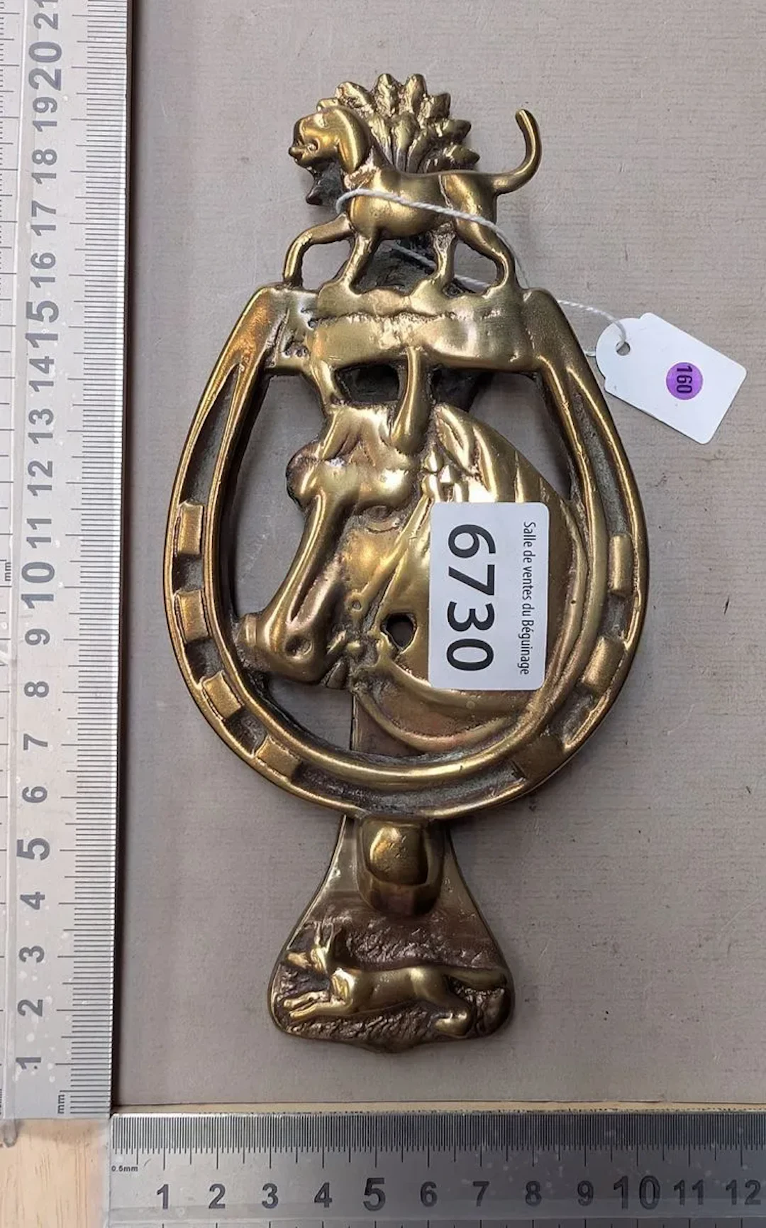 1 antique bronze clip with beautiful decoration—see photos for dimensions