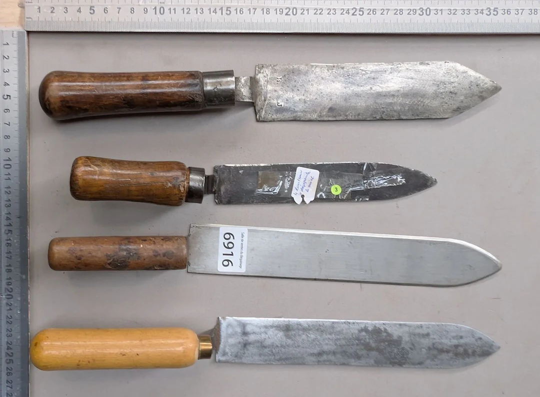 4 honey uncapping knives—see photos for dimensions and condition
