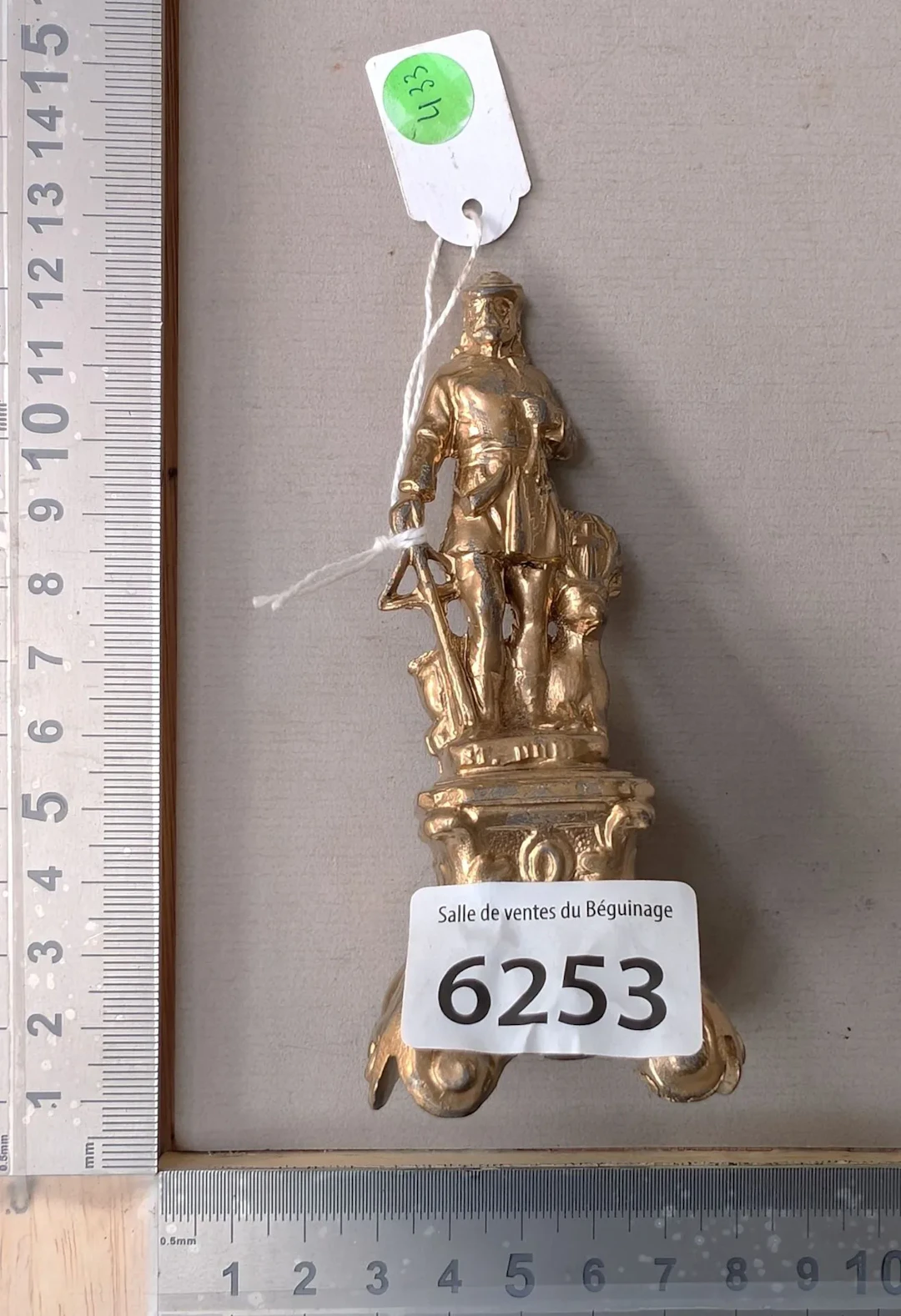 1 St. Hubert figurine made of pewter - See photos for dimensions and condition