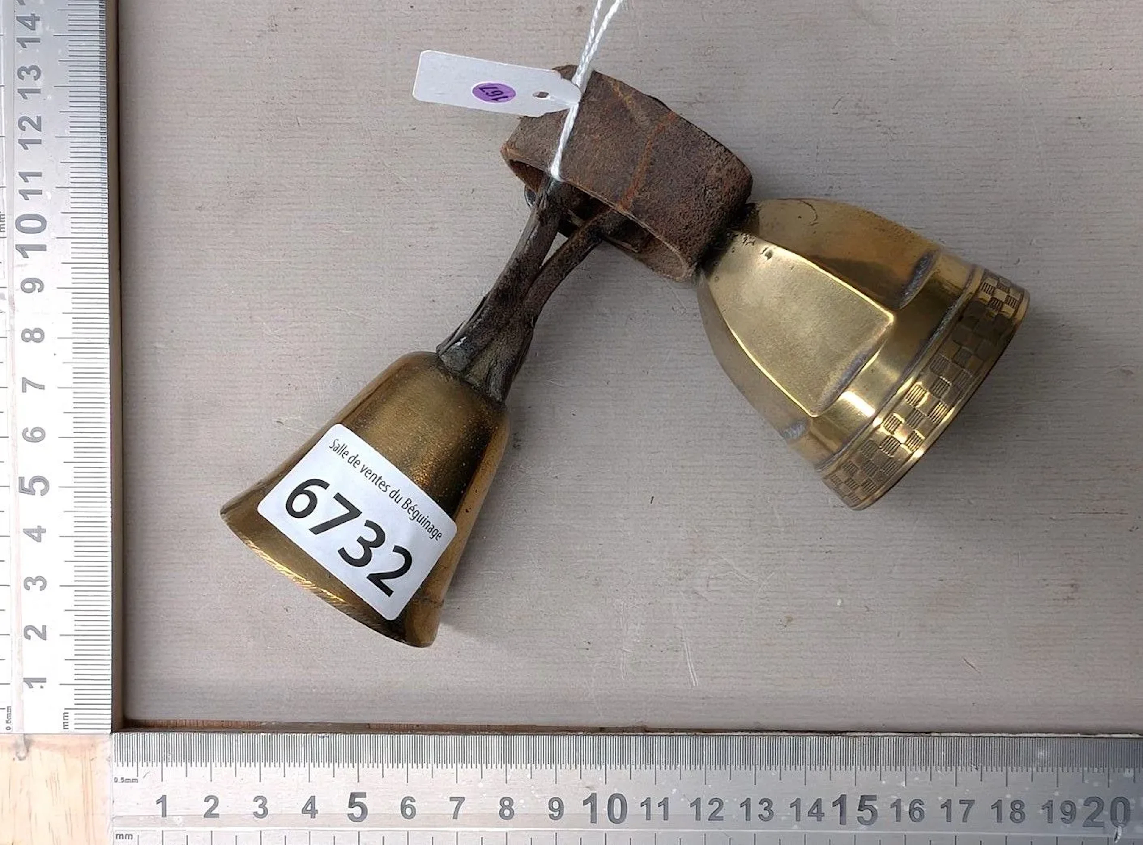2 old bicycle bells—see photos for dimensions and condition