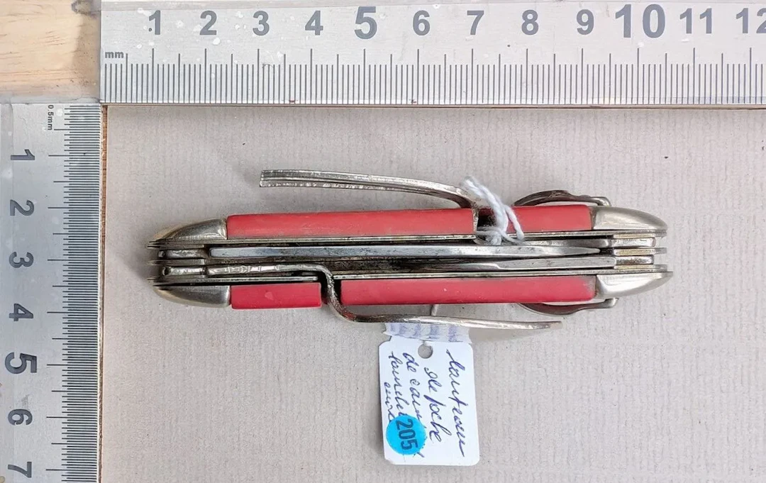4-in-1 Camping Pocket Knife (Travel Knife) - See photos for dimensions