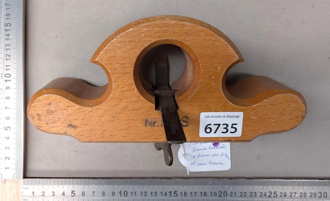 1 19th-century hand plane—see photos for dimensions and condition