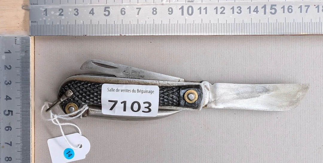 Vintage ABL knife. 4 functions—see photos for dimensions and condition