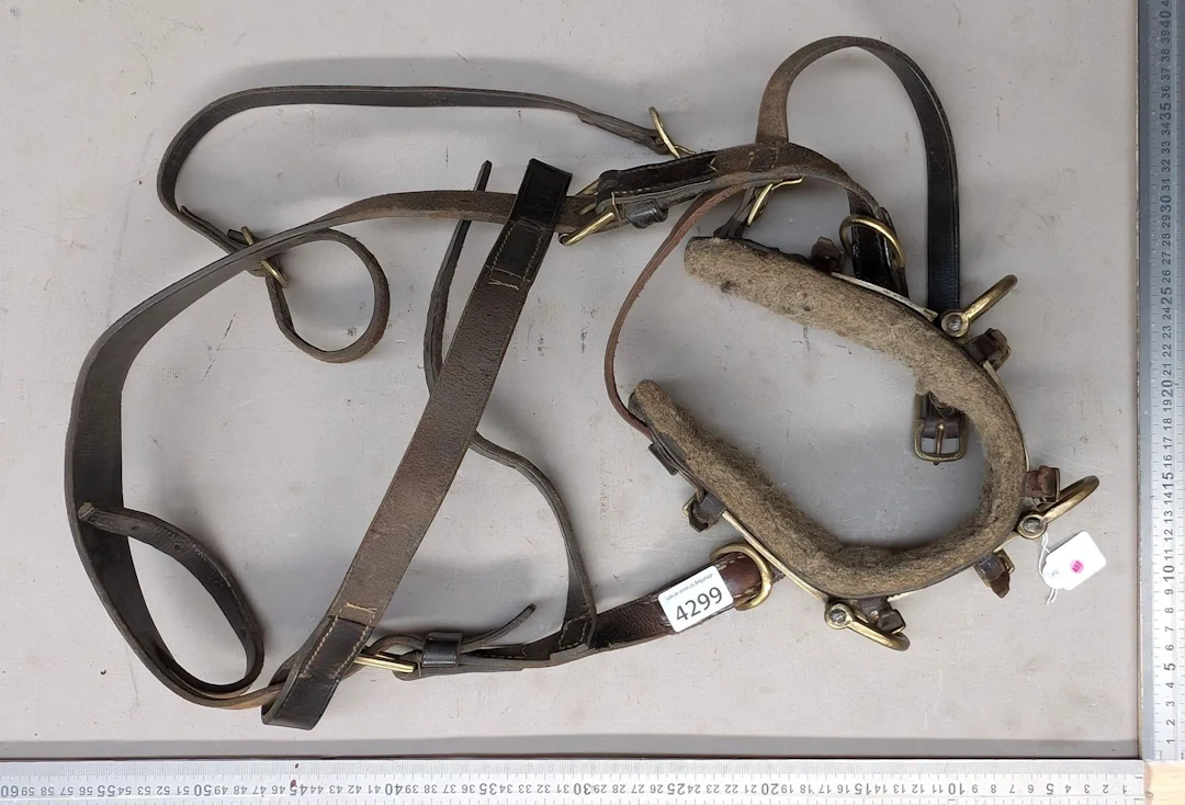 1 antique horse harness—see photos for dimensions and condition