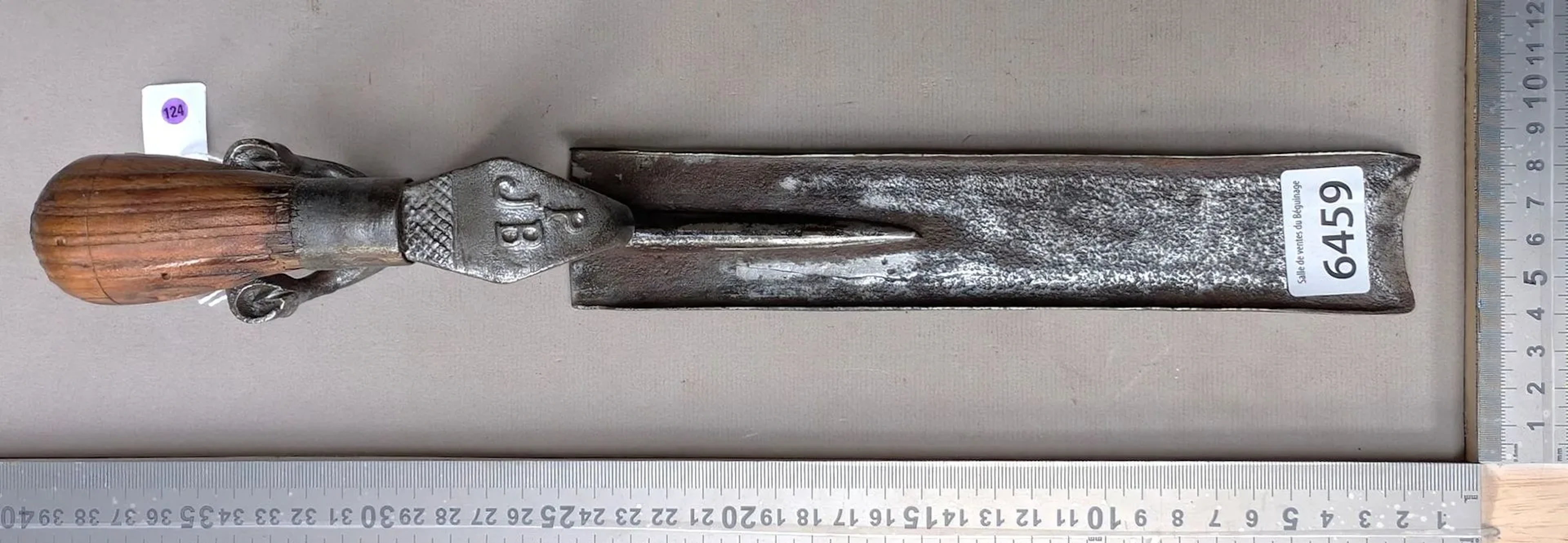 Beautiful, rare farrier's anvil—see photos for dimensions and condition