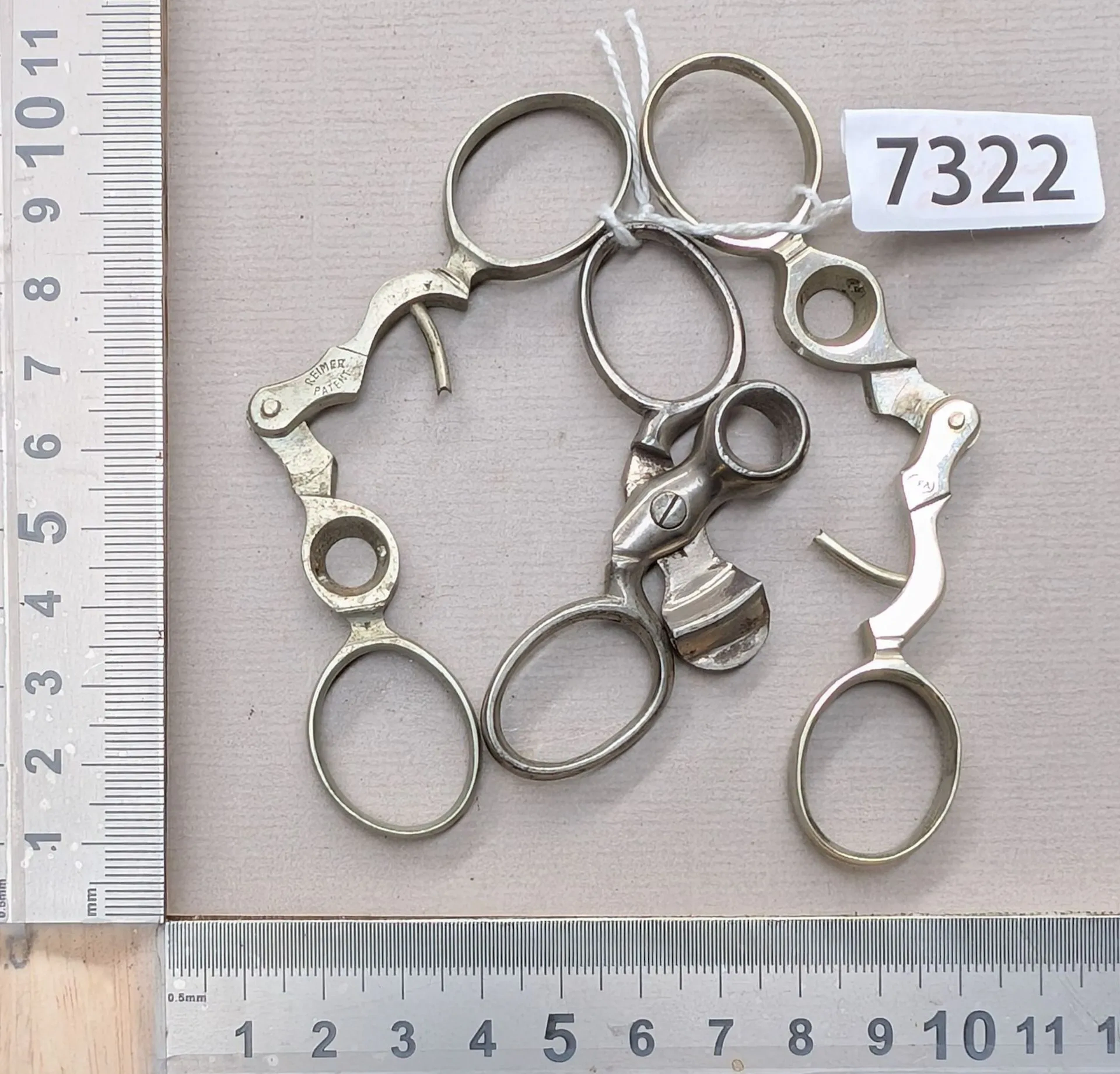 3-in-1 cigar cutter and puncher - See photos for dimensions and condition