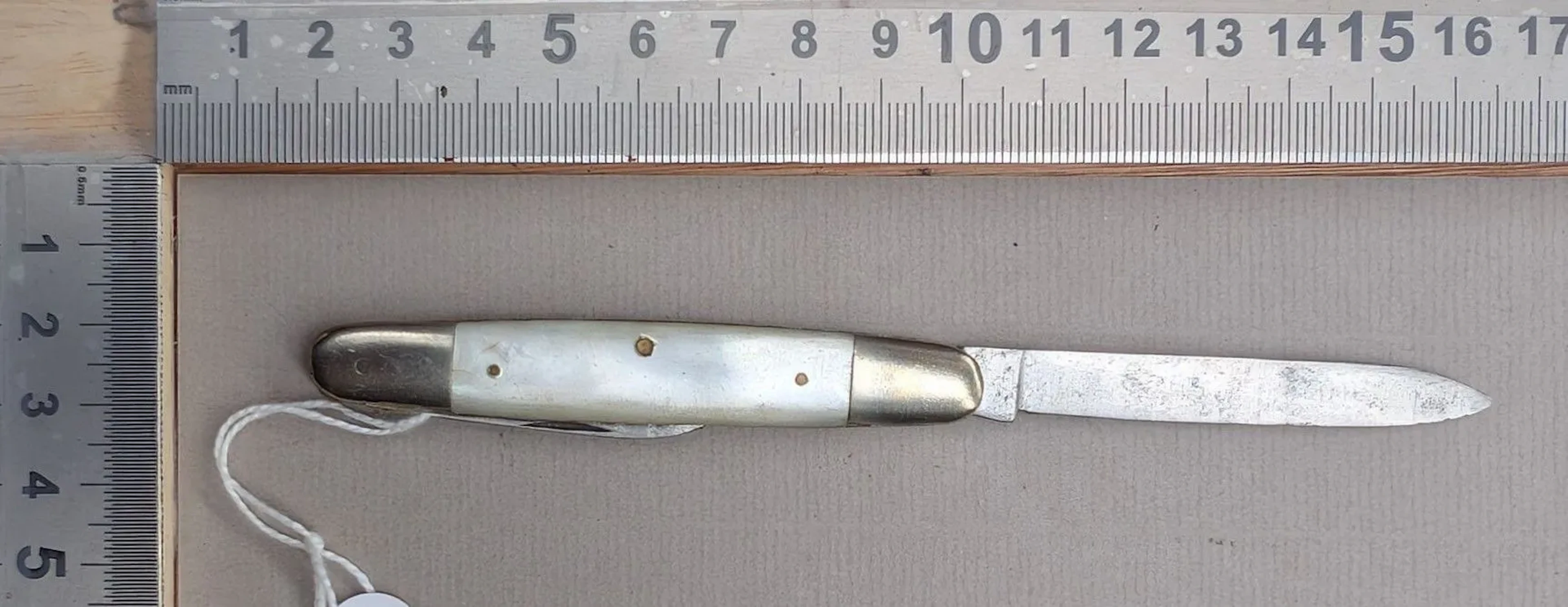 Antique 2-blade pocket knife - See photos for dimensions and condition