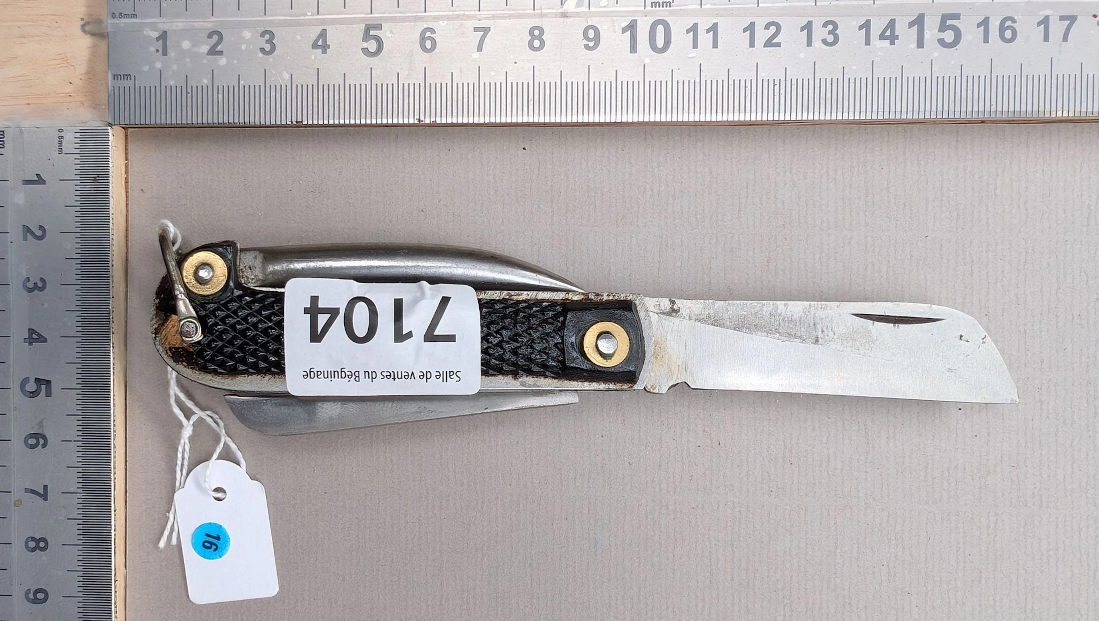 Vintage ABL knife. 4 functions—see photos for dimensions and condition