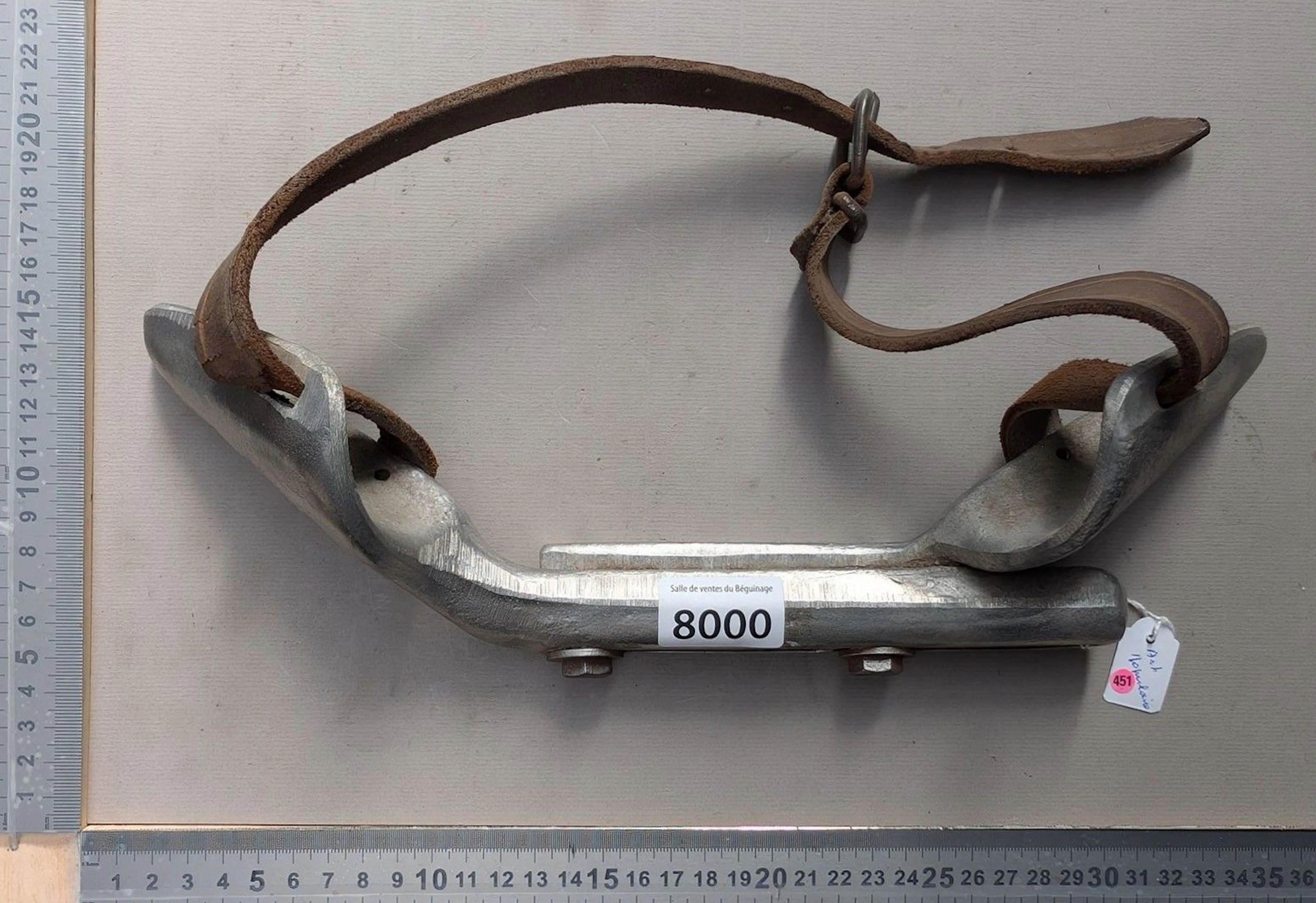 Used aluminum horn straightener—see photos for dimensions and condition