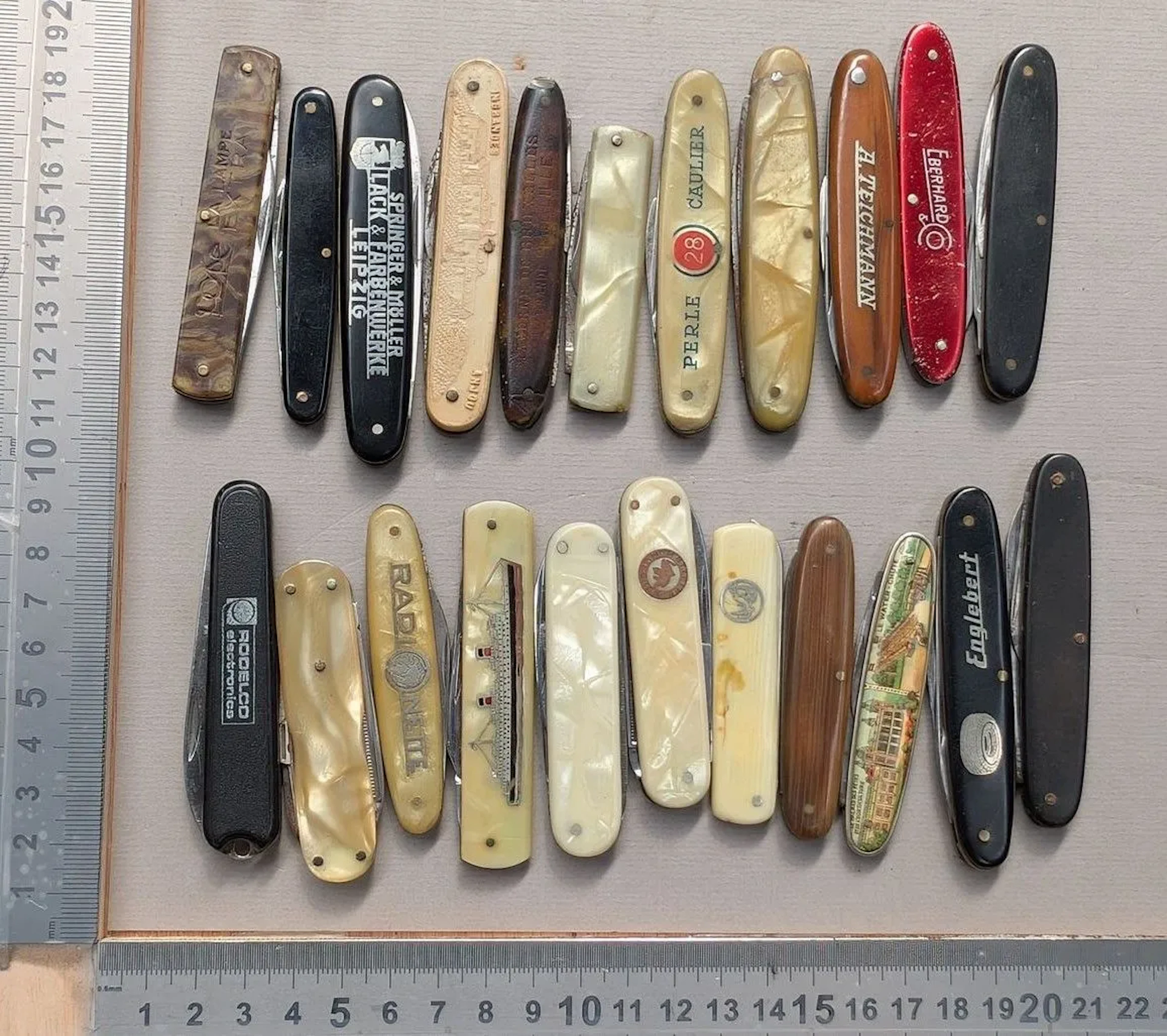 Set of 20 vintage pocket knives - See photos for dimensions and condition