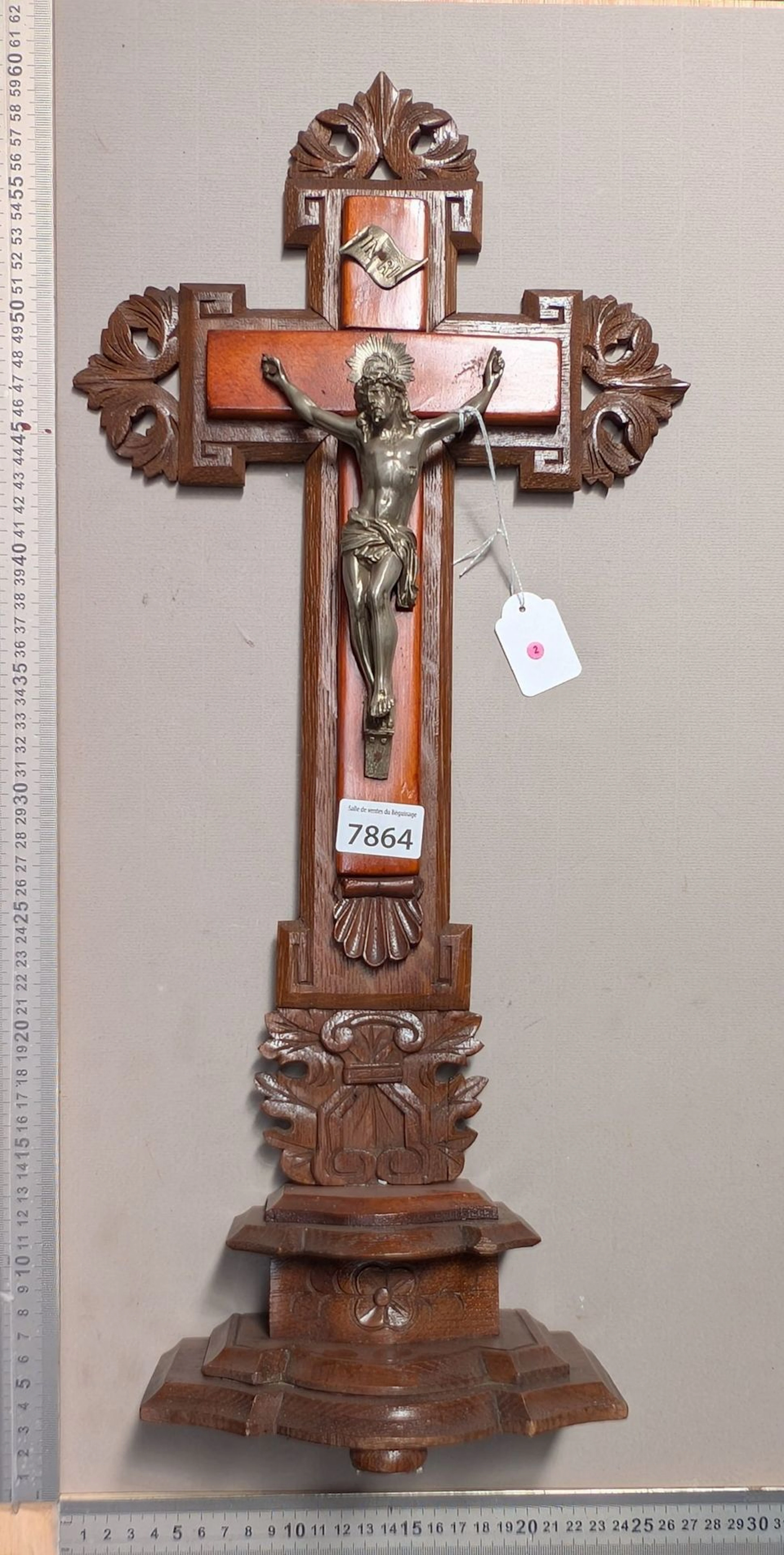 Antique wooden crucifix - See photos for dimensions and condition