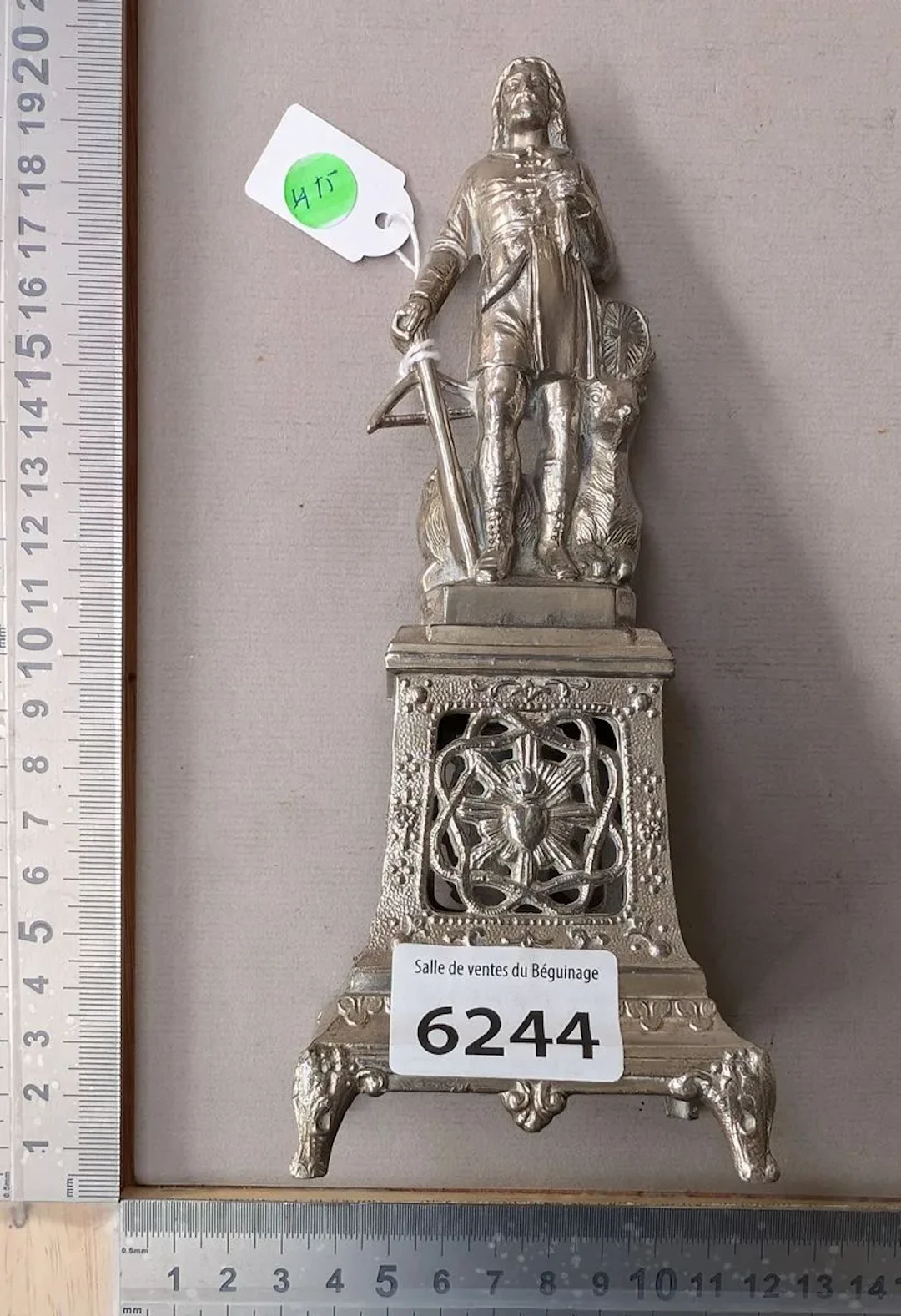 1 St. Hubert figurine made of zamac—see photos for dimensions and condition