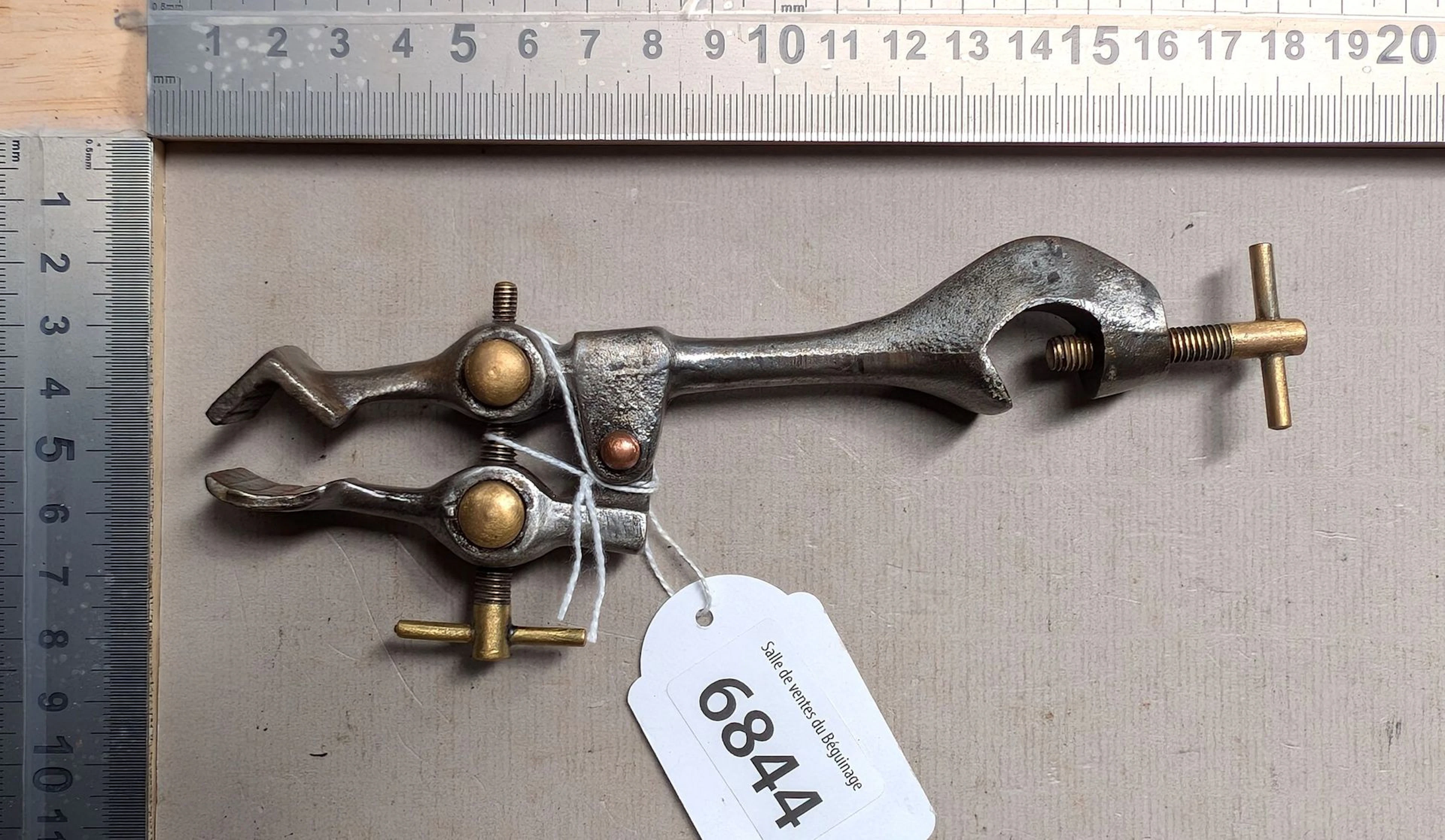 Small watchmaker's vise—see photos for dimensions and condition