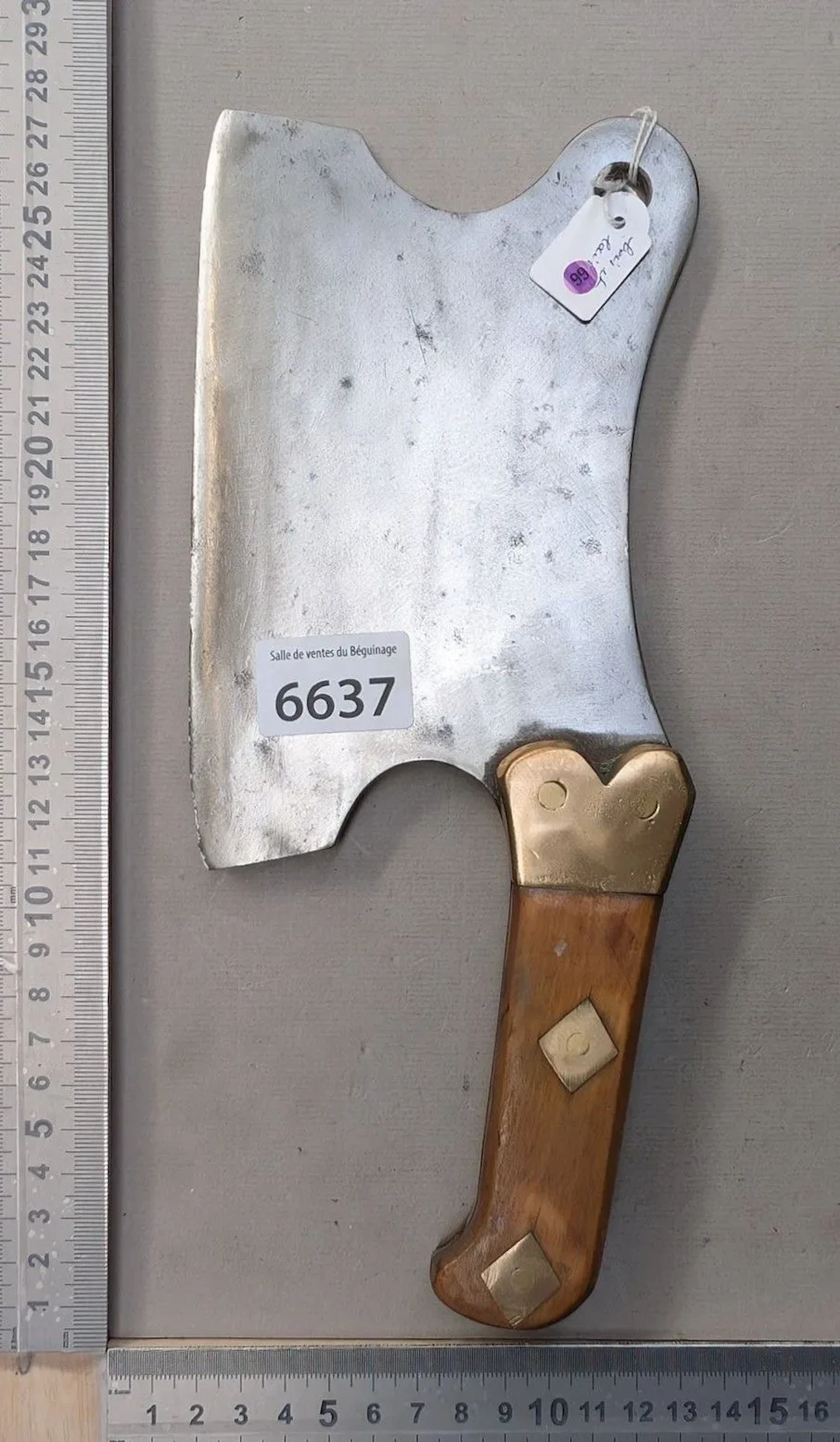 Antique wood-and-brass cleaver - See photos for dimensions and condition