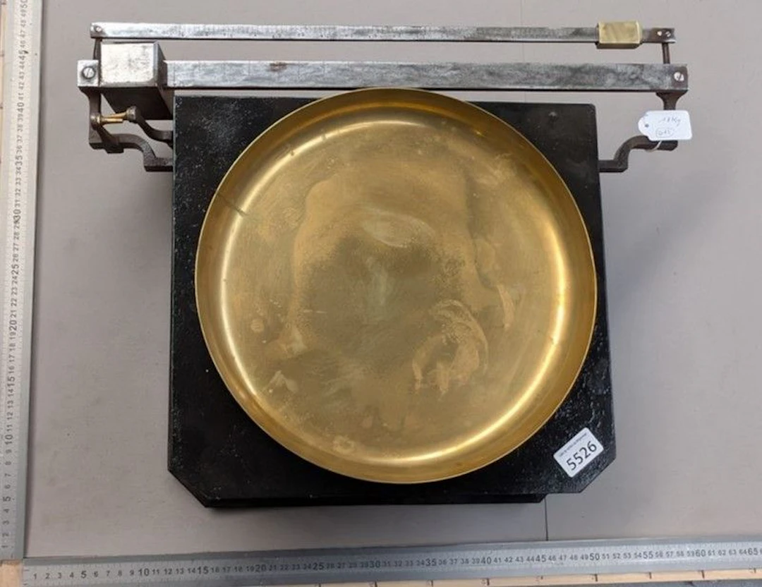 Antique G. Coulon-patented scale, 1900—See photos for dimensions and condition