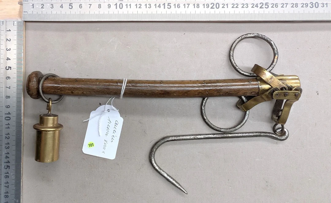 Antique 18th-century Roman-style scale—see photos for dimensions and condition