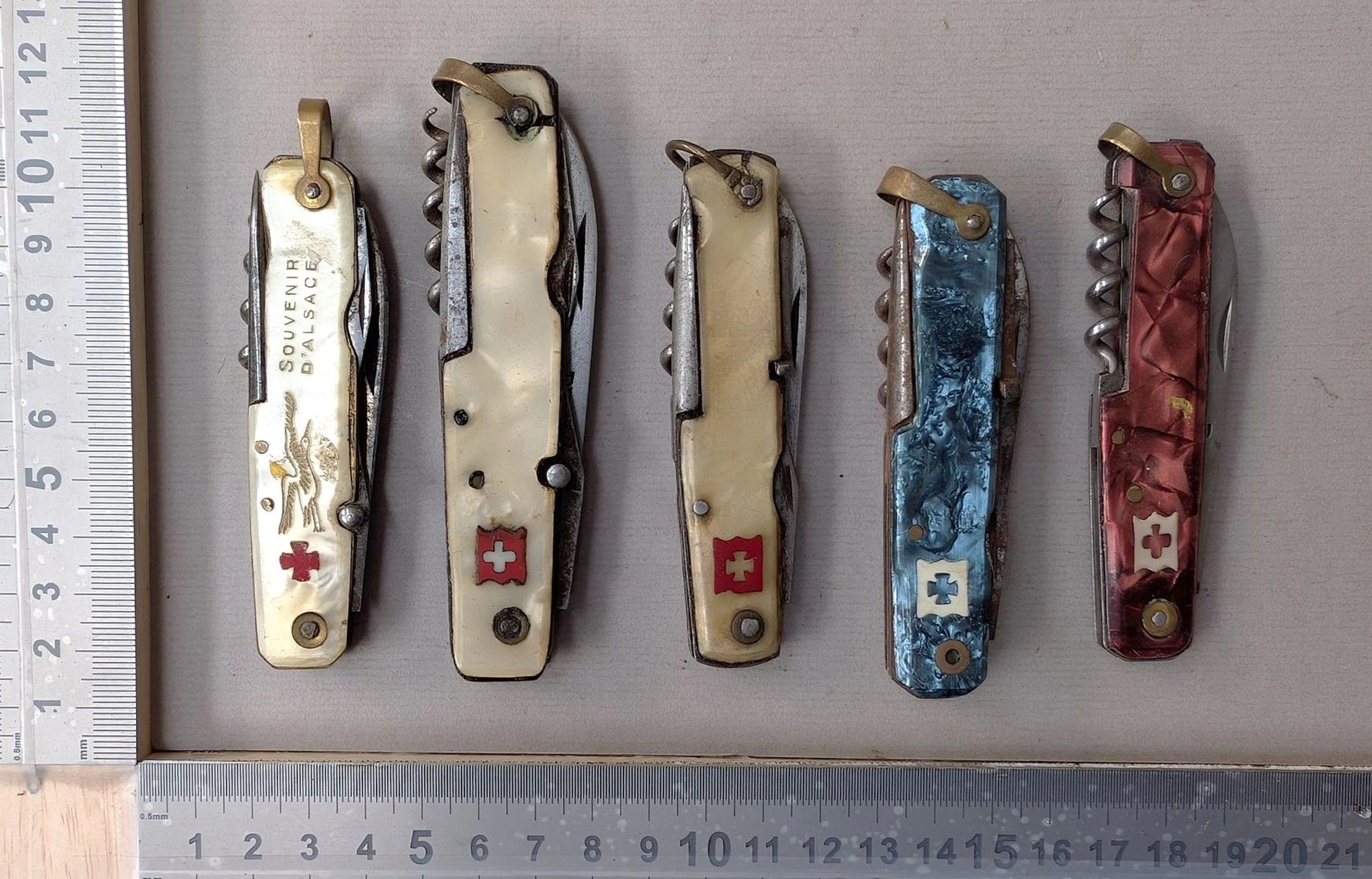 5 antique knives—see photos for dimensions and condition