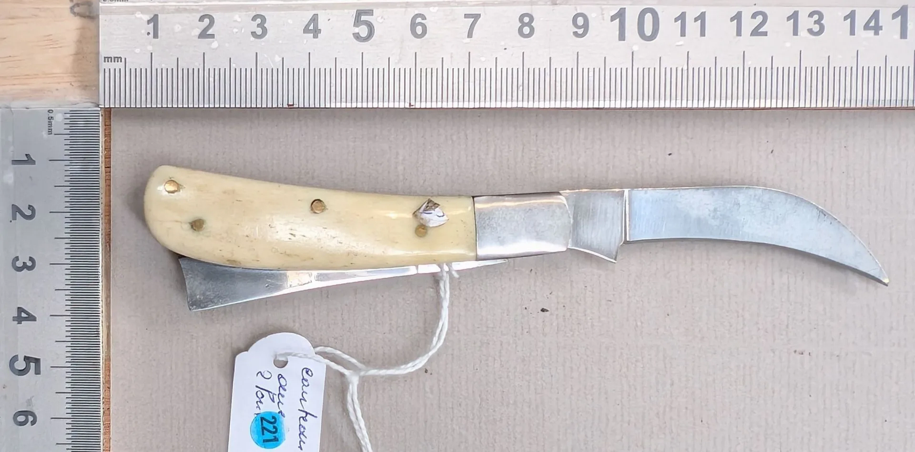 Antique knife with 2 blades—see photos for dimensions and condition