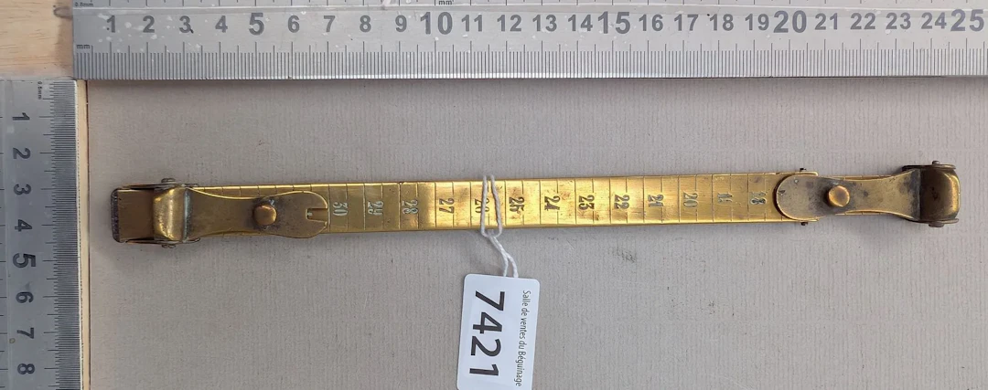 1 antique brass pedimeter, circa 1800—see photos for dimensions and condition