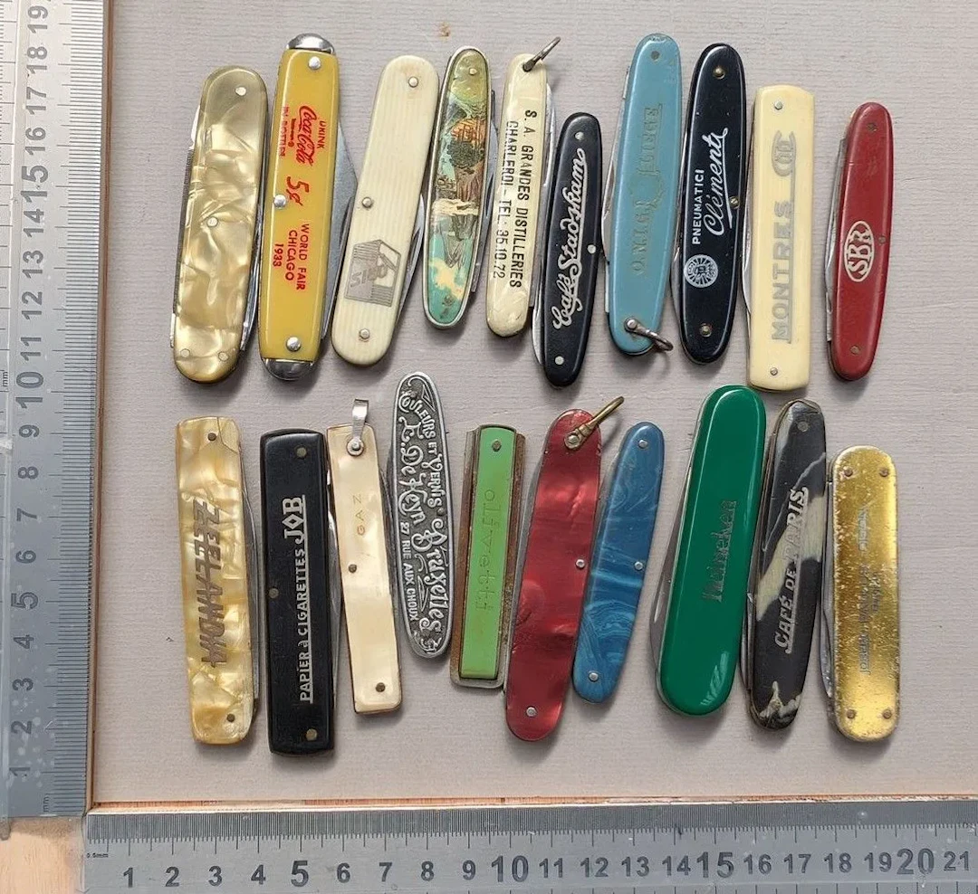 Set of 20 vintage promotional pocket knives from 1900—see photos for