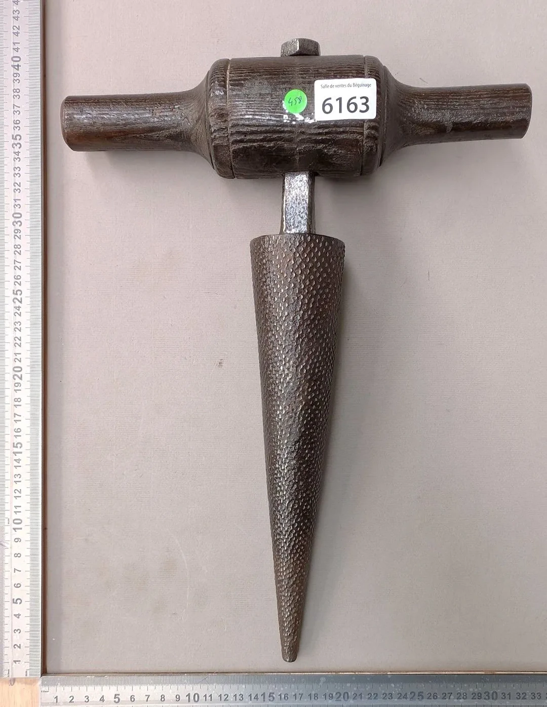 1 antique cooper's tool—see photos for dimensions and condition