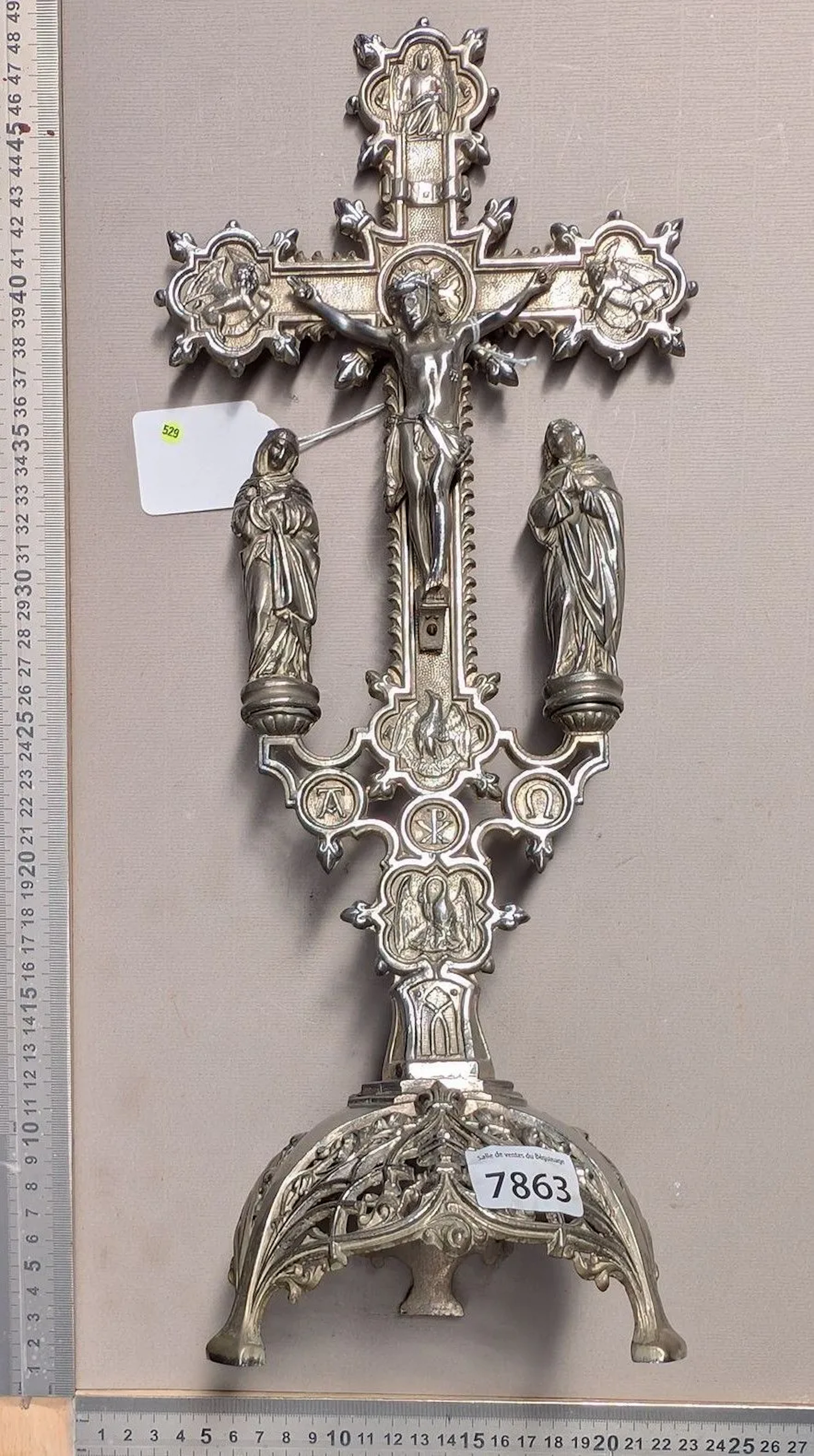 Antique bronze crucifix - See photos for dimensions and condition