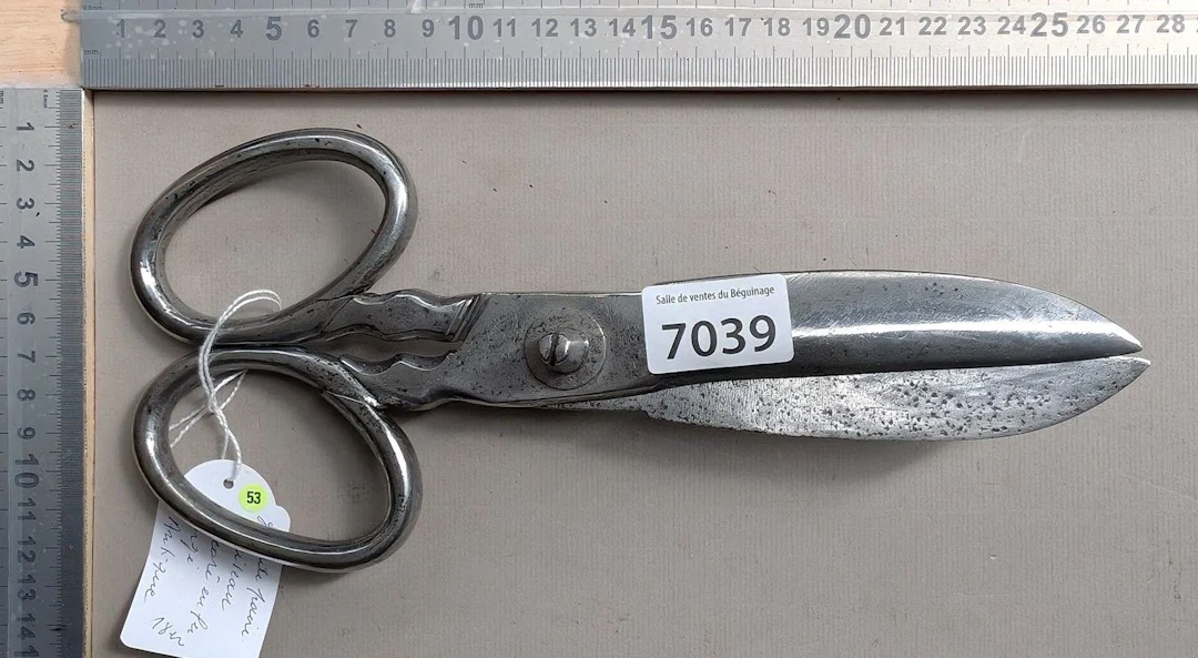 Large pair of wrought-iron scissors, A. LUNEVILLE, 18th century—see